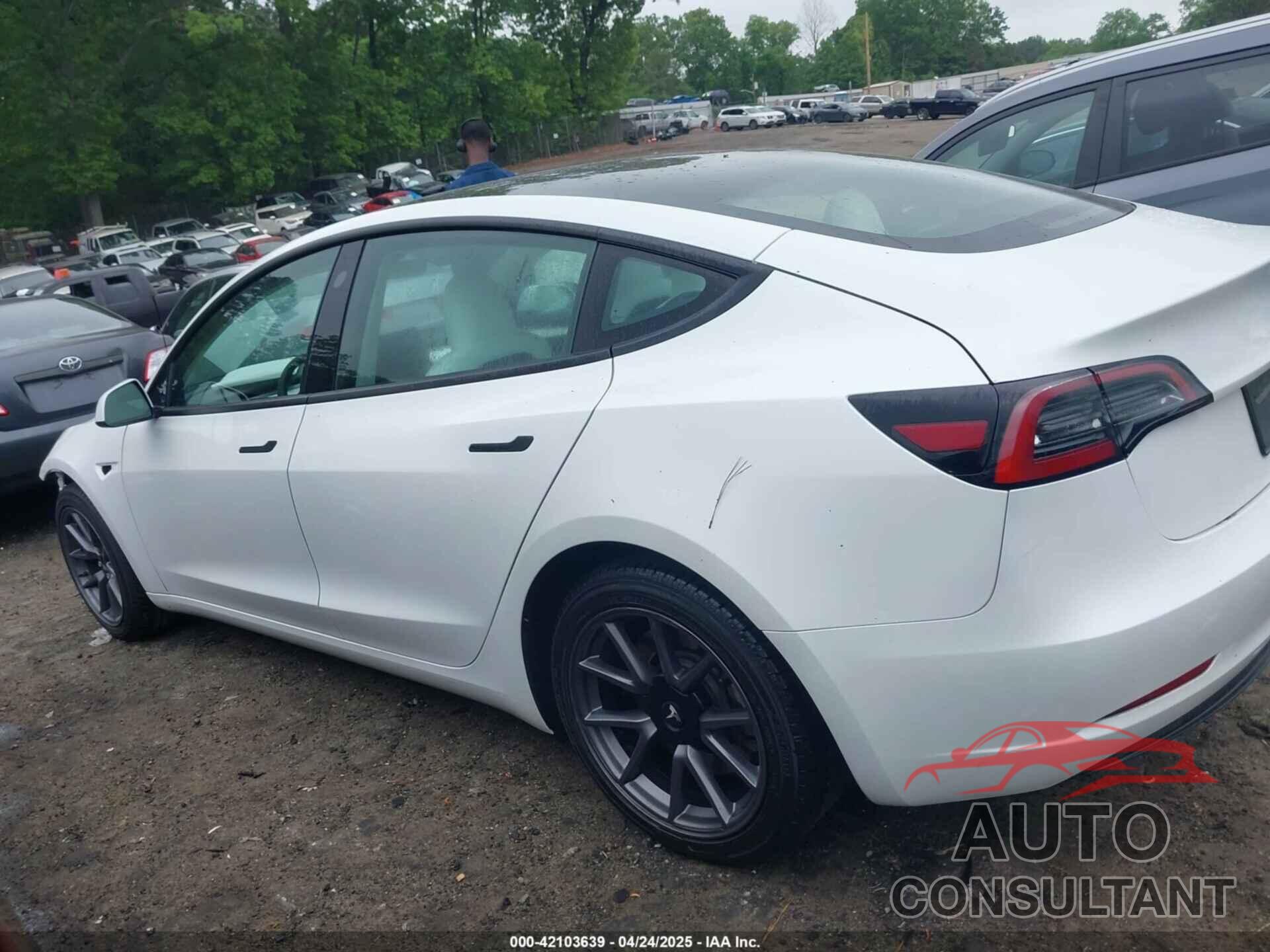 TESLA MODEL 3 2023 - 5YJ3E1EA7PF604971