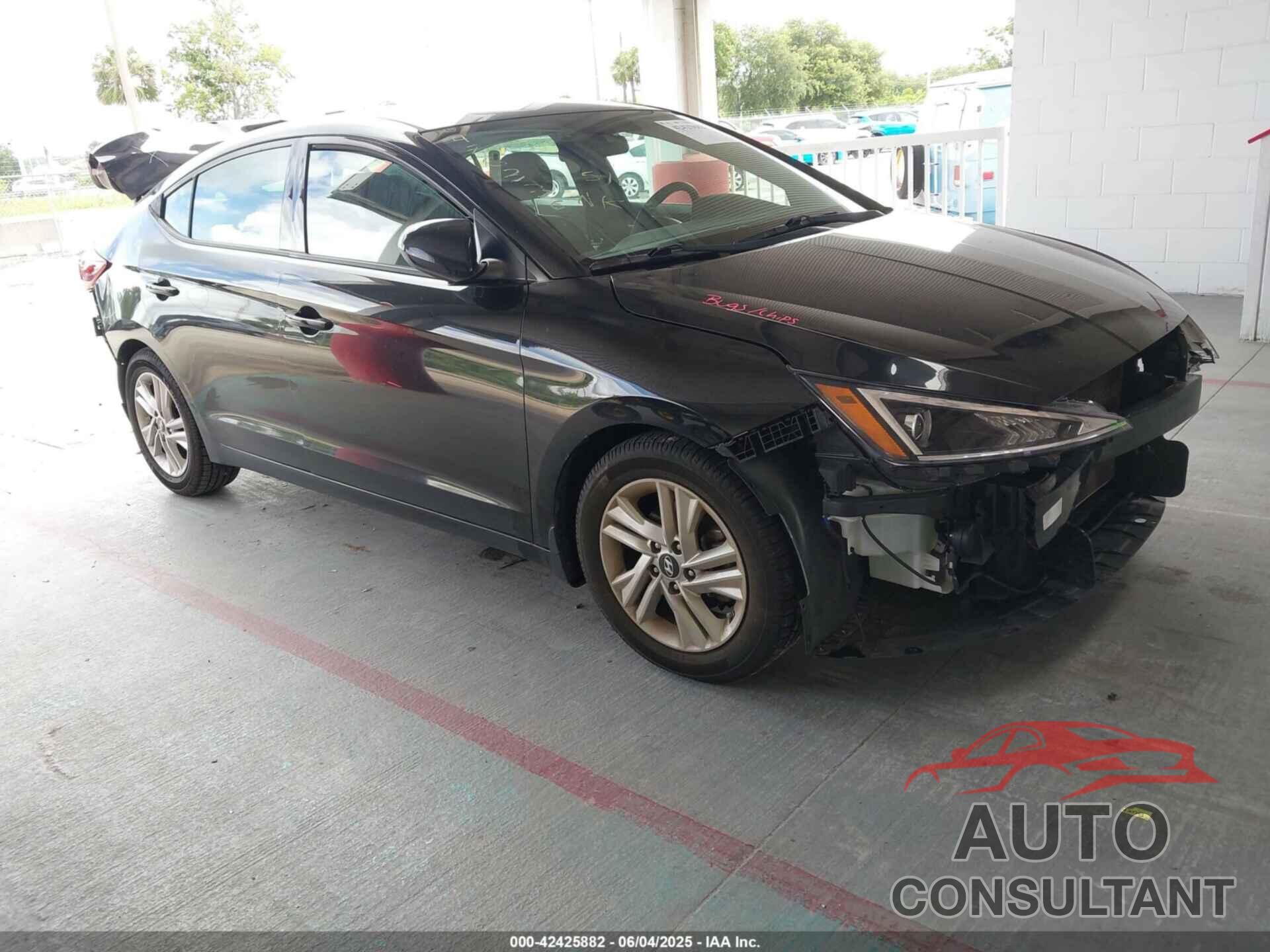 HYUNDAI ELANTRA 2019 - 5NPD84LF0KH476336