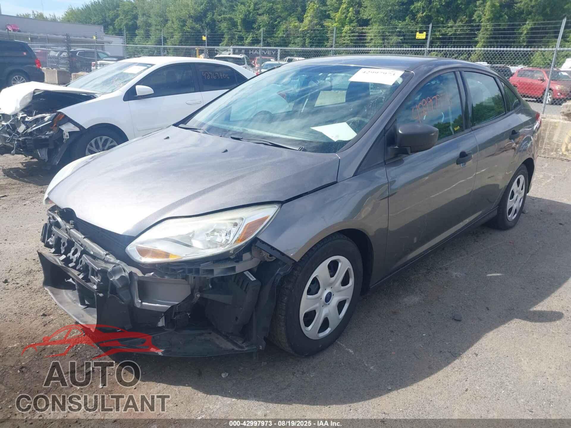 FORD FOCUS 2014 - 1FADP3E25EL462400