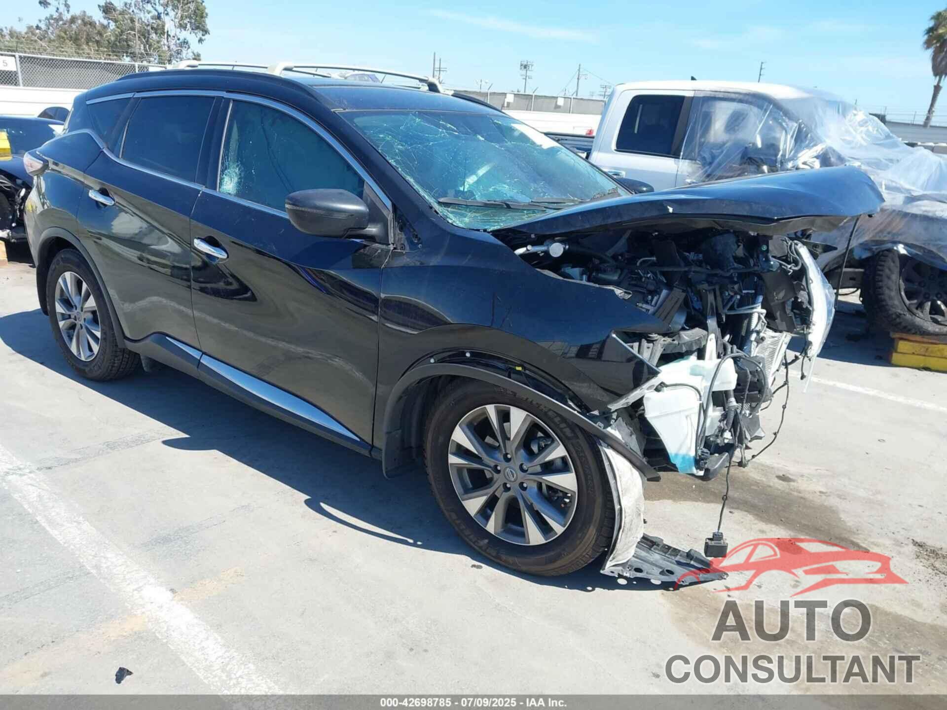 NISSAN MURANO 2018 - 5N1AZ2MG9JN170175