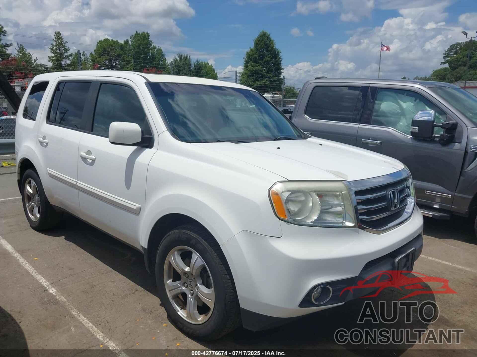 HONDA PILOT 2013 - 5FNYF3H67DB036156