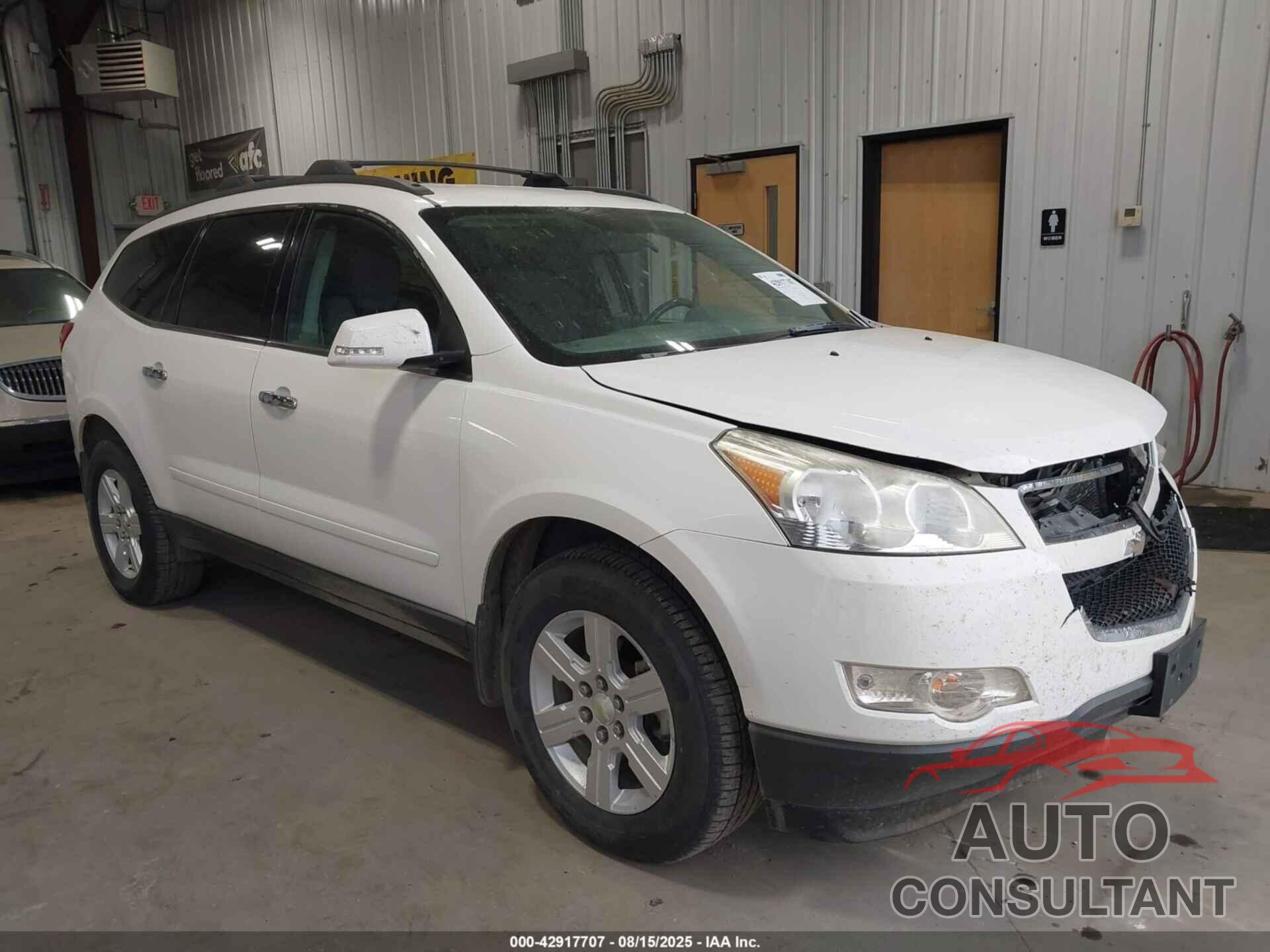 CHEVROLET TRAVERSE 2011 - 1GNKVGED2BJ250276