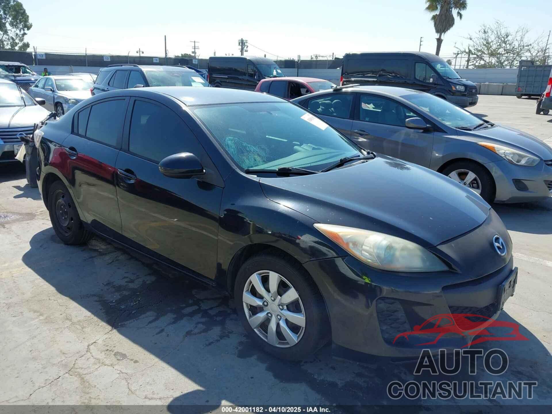 MAZDA MAZDA3 2013 - JM1BL1U7XD1702243