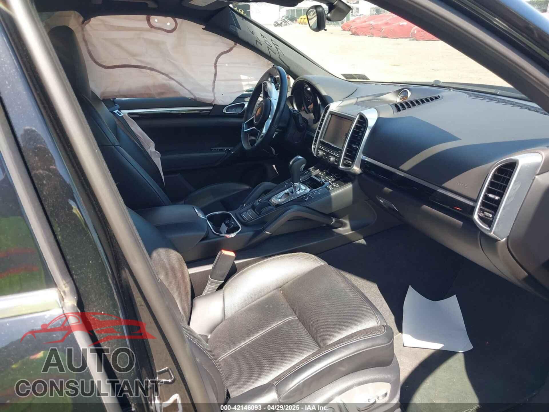 PORSCHE CAYENNE 2016 - WP1AA2A26GLA09709