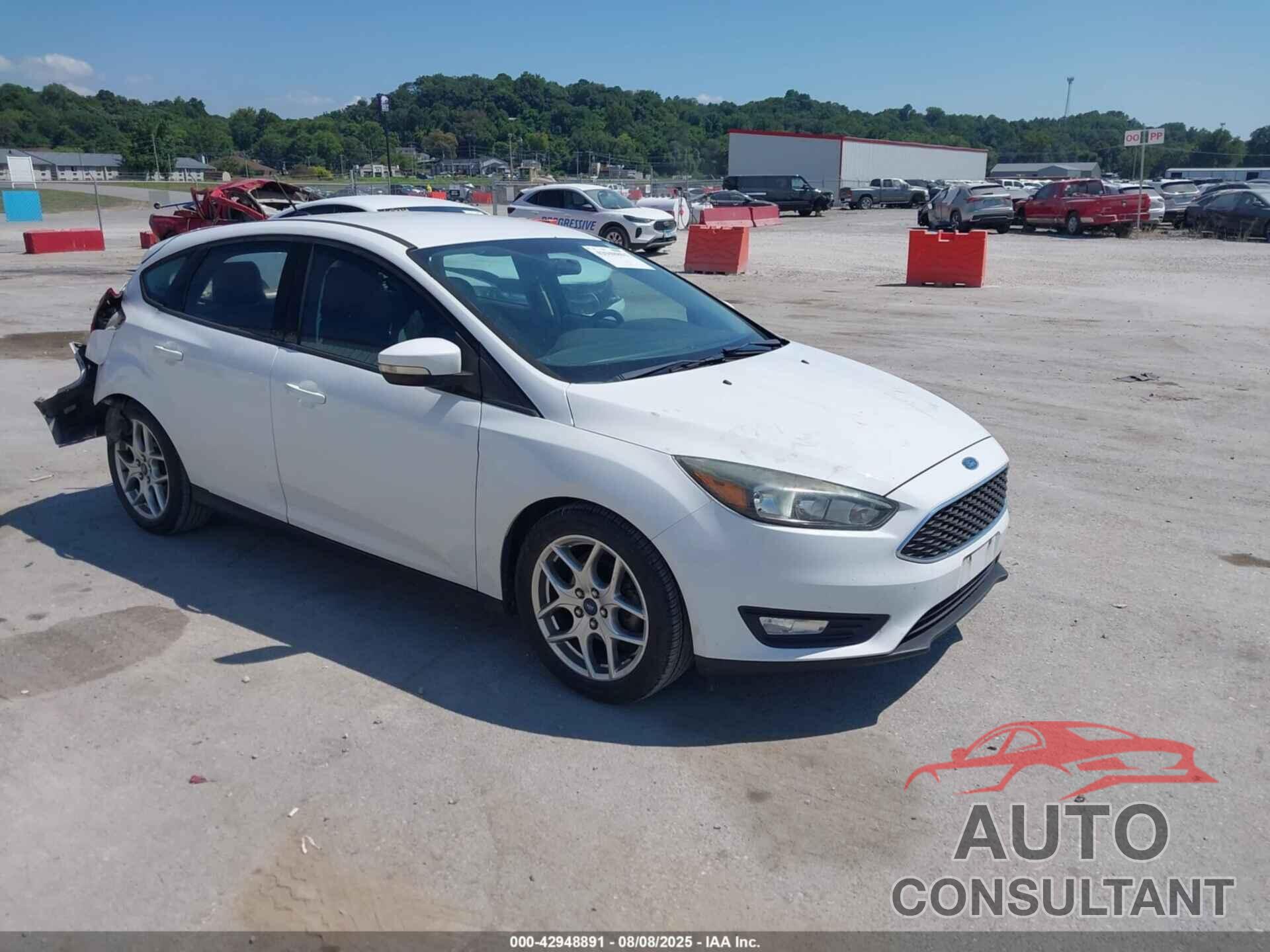FORD FOCUS 2015 - 1FADP3K22FL283642