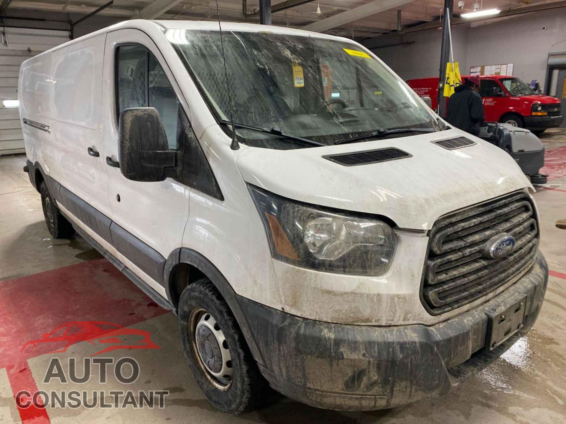 FORD TRANSIT-150 2015 - 1FTNE2YM5FKB29925