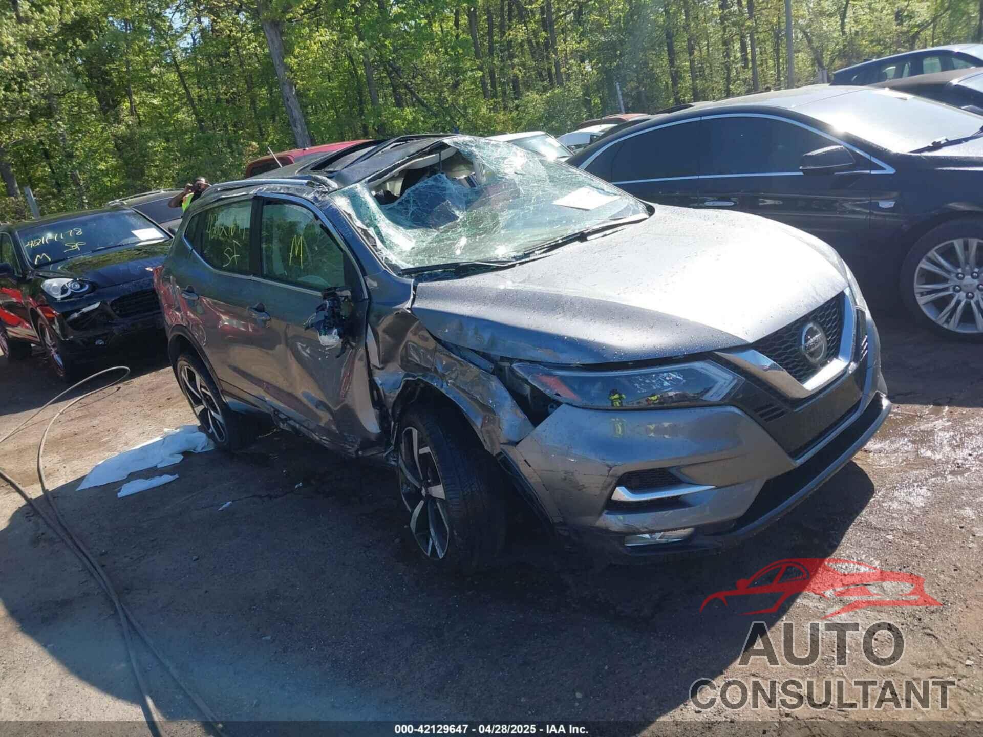 NISSAN ROGUE SPORT 2022 - JN1BJ1CWXNW482768