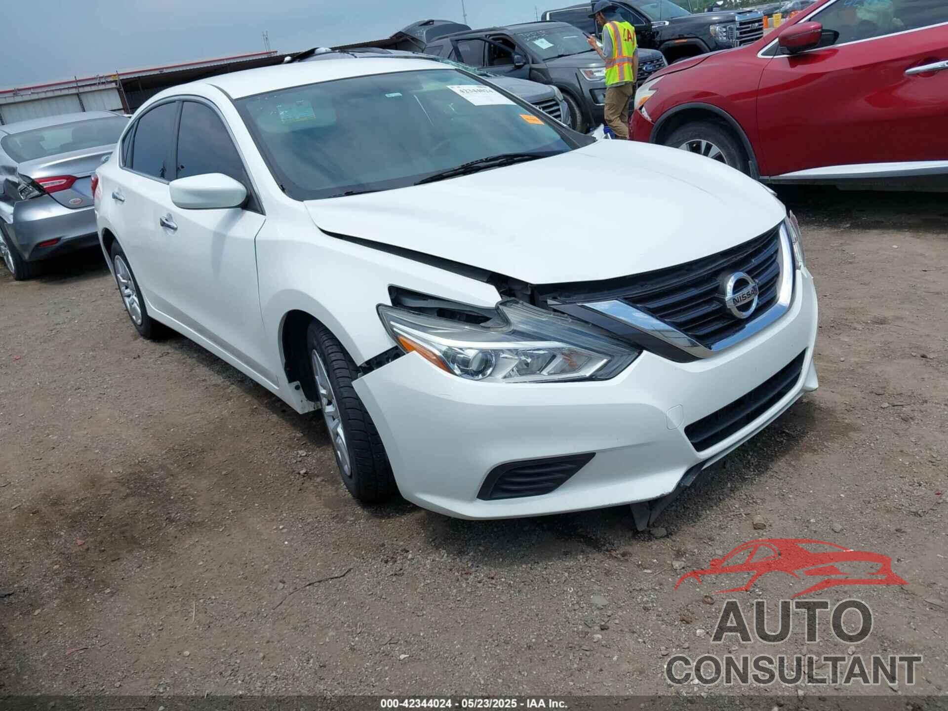NISSAN ALTIMA 2017 - 1N4AL3AP6HN303653
