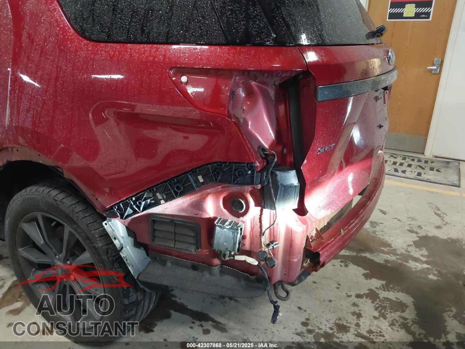 FORD EXPLORER 2017 - 1FM5K8D82HGC15652