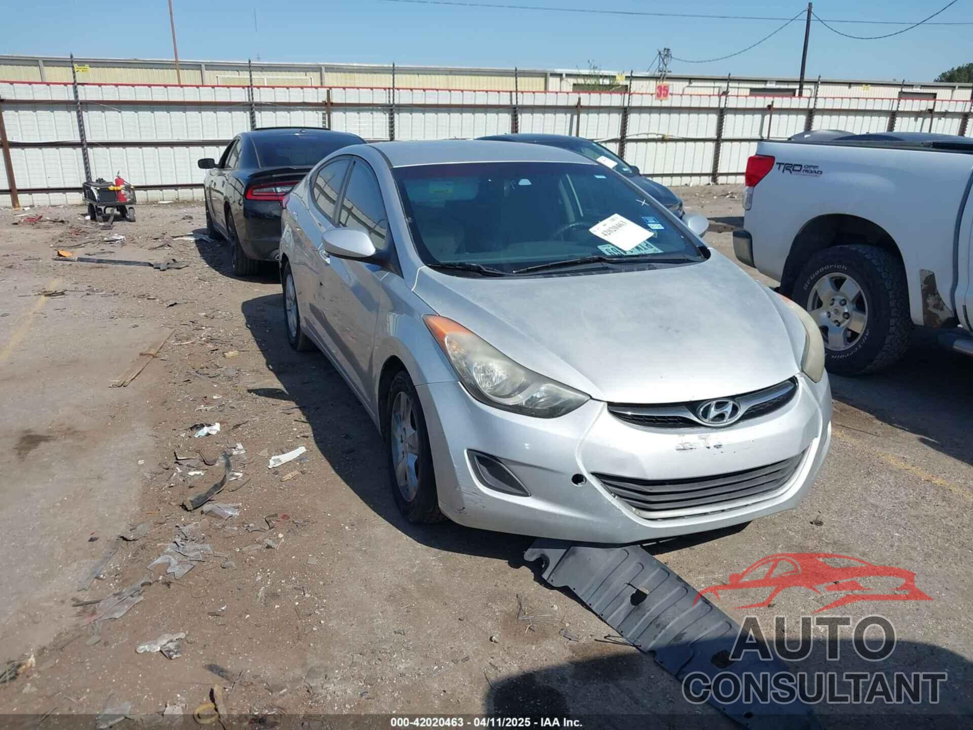 HYUNDAI ELANTRA 2013 - KMHDH4AE9DU680552