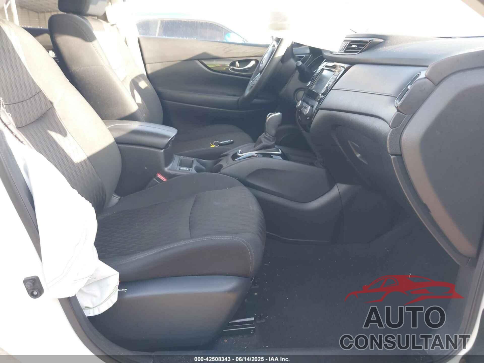 NISSAN ROGUE 2020 - 5N1AT2MT5LC796724
