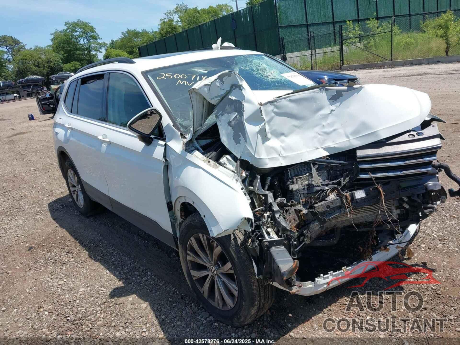 VOLKSWAGEN TIGUAN 2019 - 3VV2B7AX6KM147514