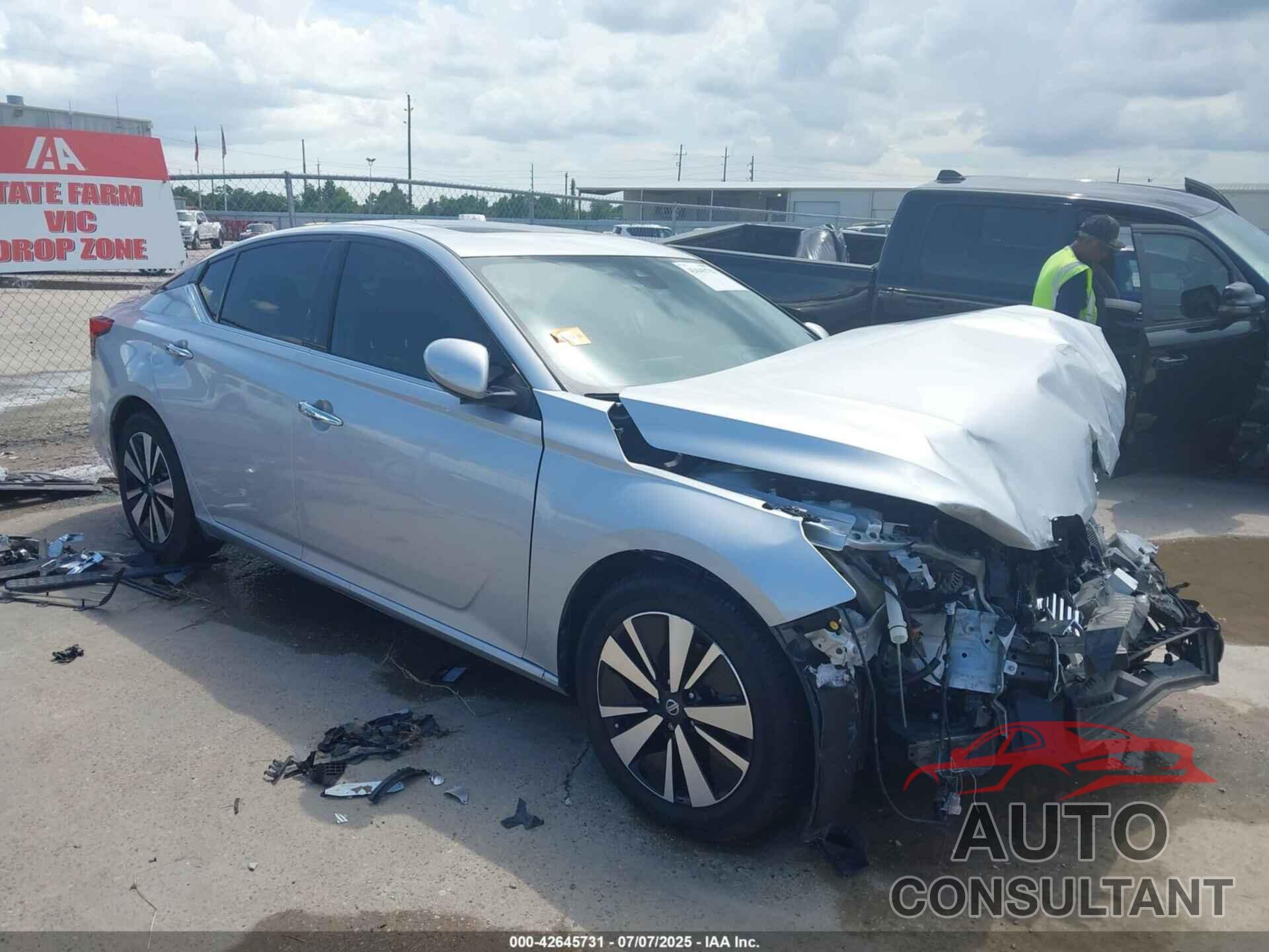 NISSAN ALTIMA 2019 - 1N4BL4DV3KC151628