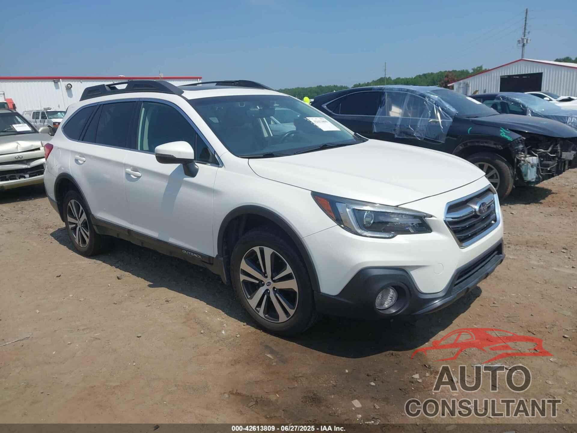 SUBARU OUTBACK 2018 - 4S4BSENC2J3229214