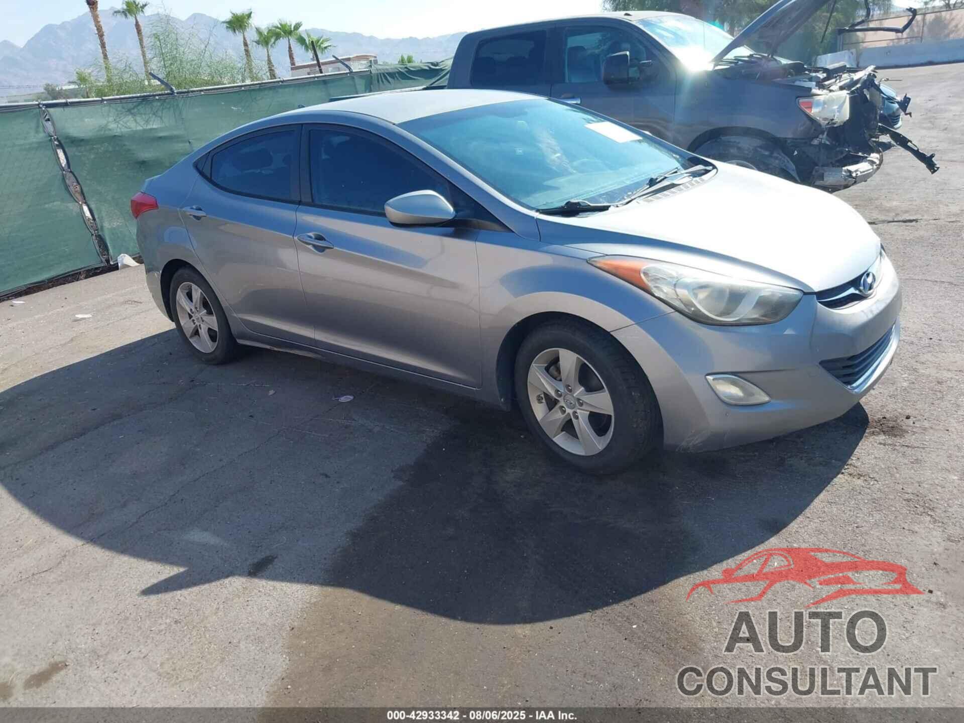 HYUNDAI ELANTRA 2012 - KMHDH4AE3CU403183