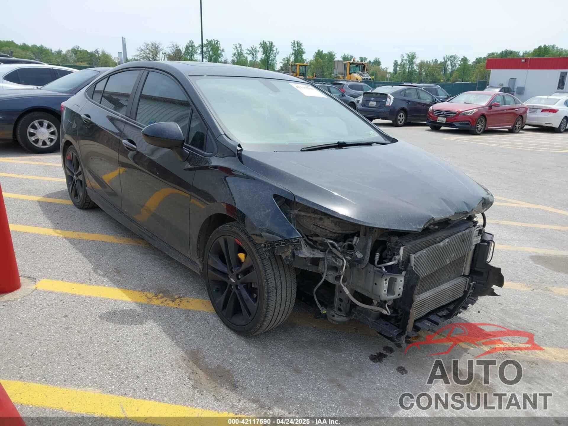 CHEVROLET CRUZE 2018 - 1G1BE5SM0J7192321