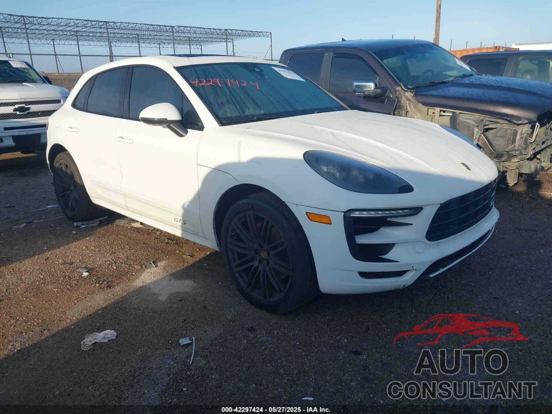 PORSCHE MACAN 2018 - WP1AG2A51JLB64393