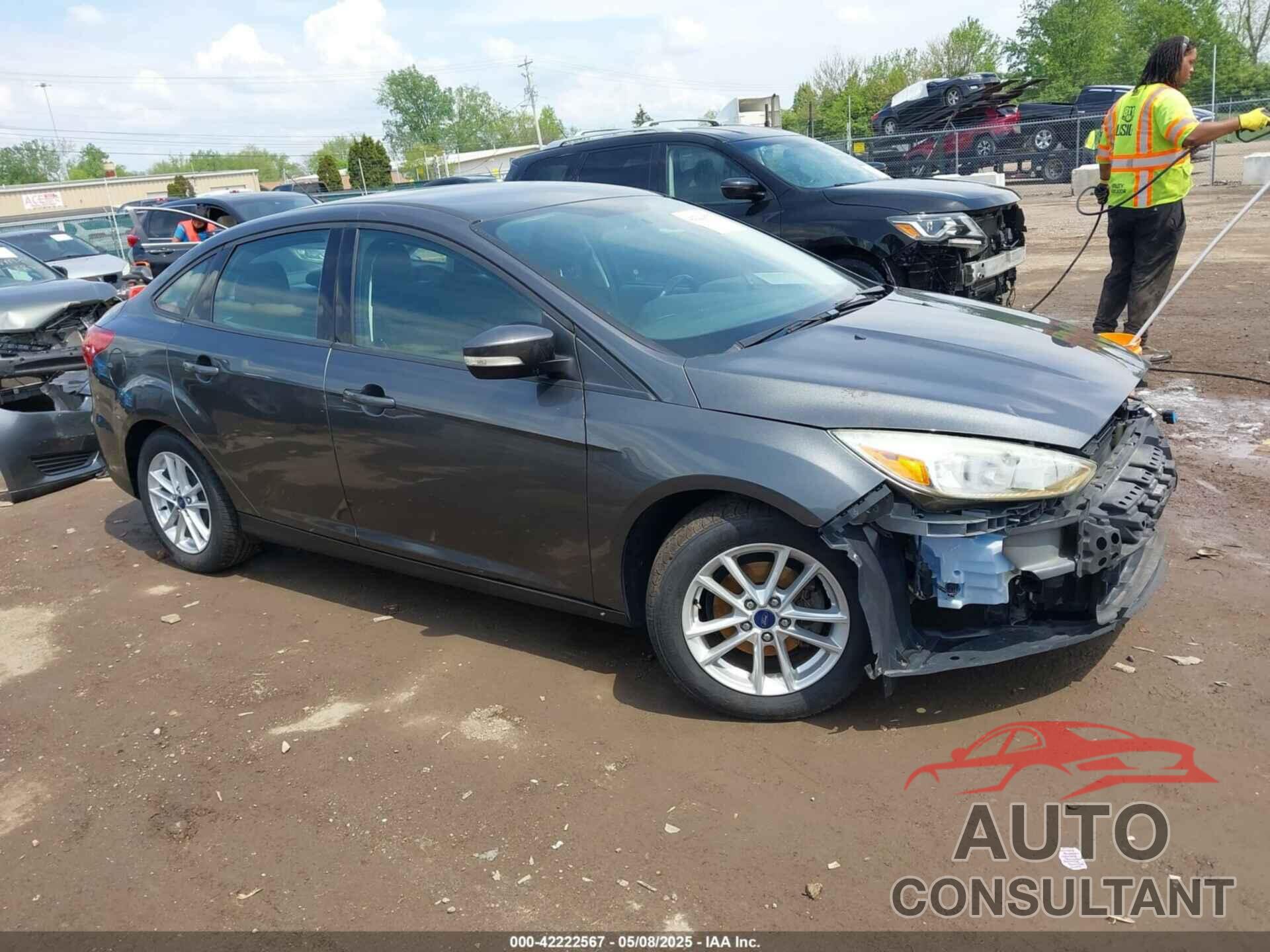 FORD FOCUS 2017 - 1FADP3F23HL203732