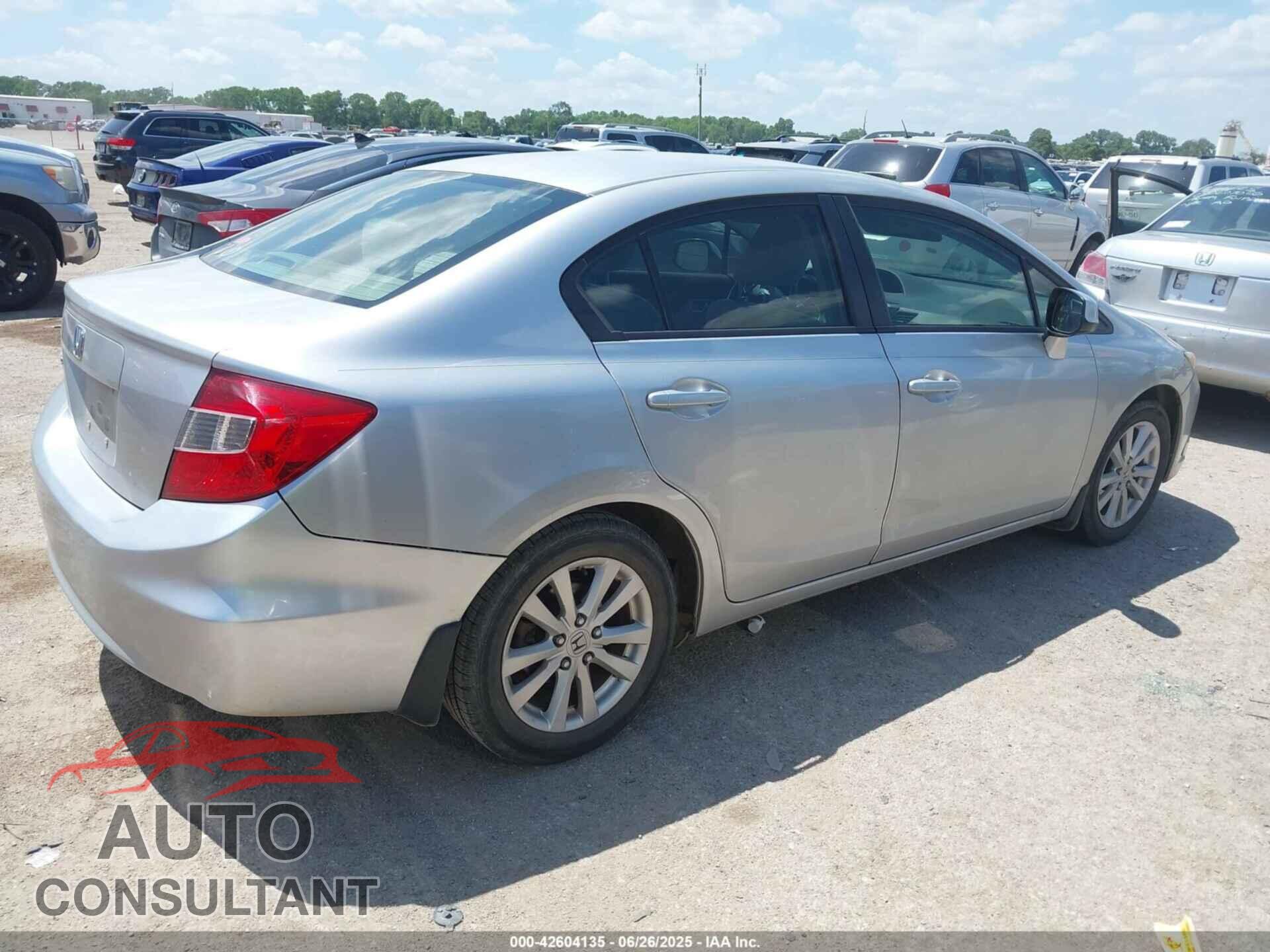 HONDA CIVIC 2012 - 2HGFB2F80CH329652