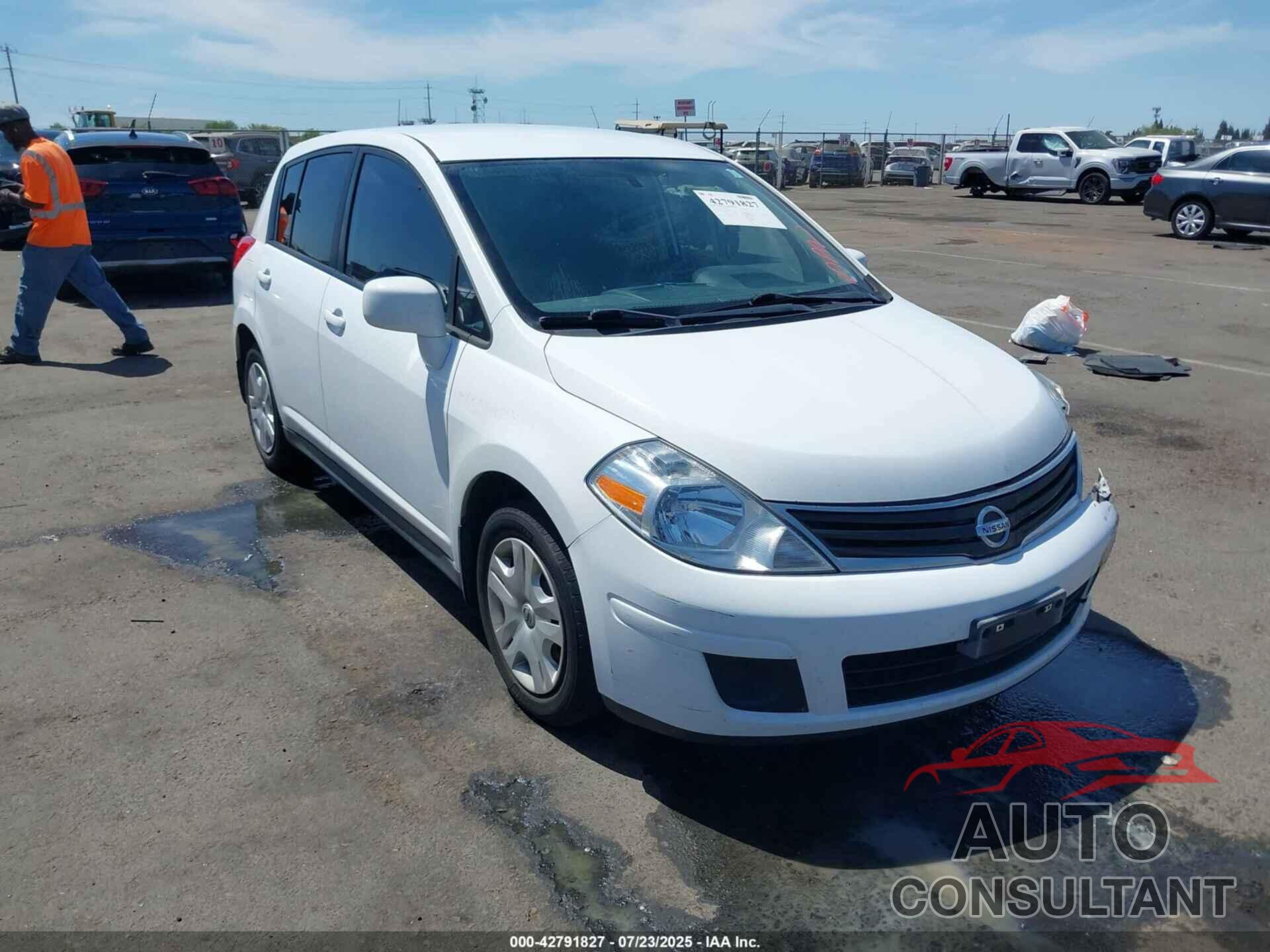 NISSAN VERSA 2011 - 3N1BC1CP1BL500238