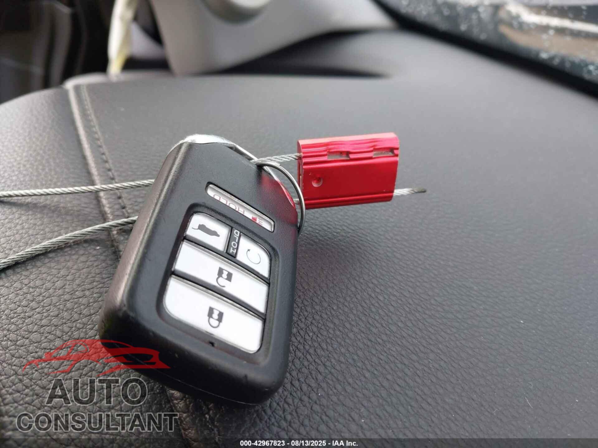 HONDA PILOT 2017 - 5FNYF6H97HB028088