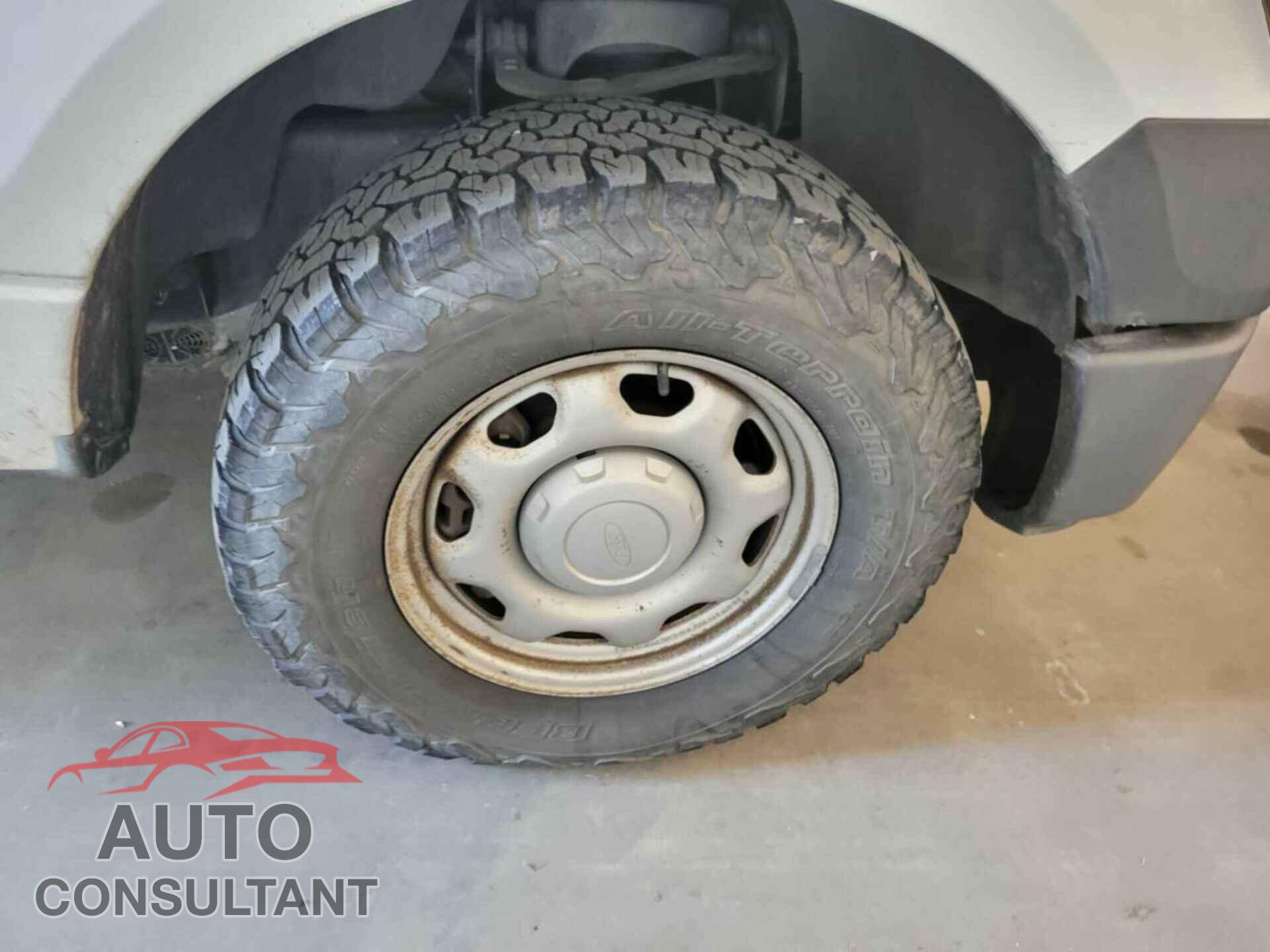 FORD F-150 2011 - 1FTFX1CF0BFC28642