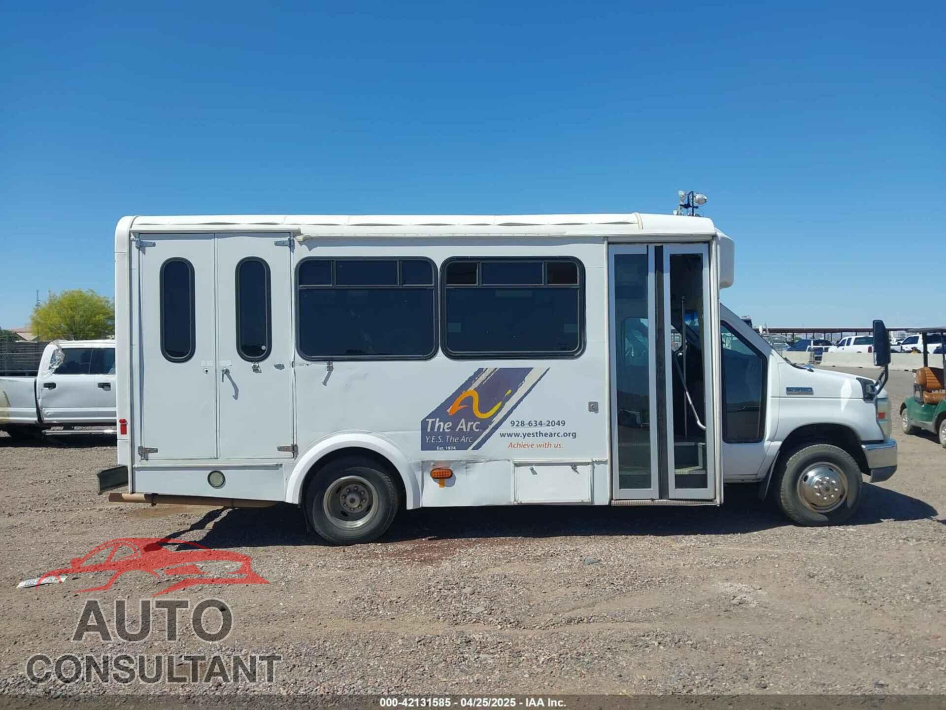 FORD E-350 CUTAWAY 2010 - 1FDEE3FS2ADA90100