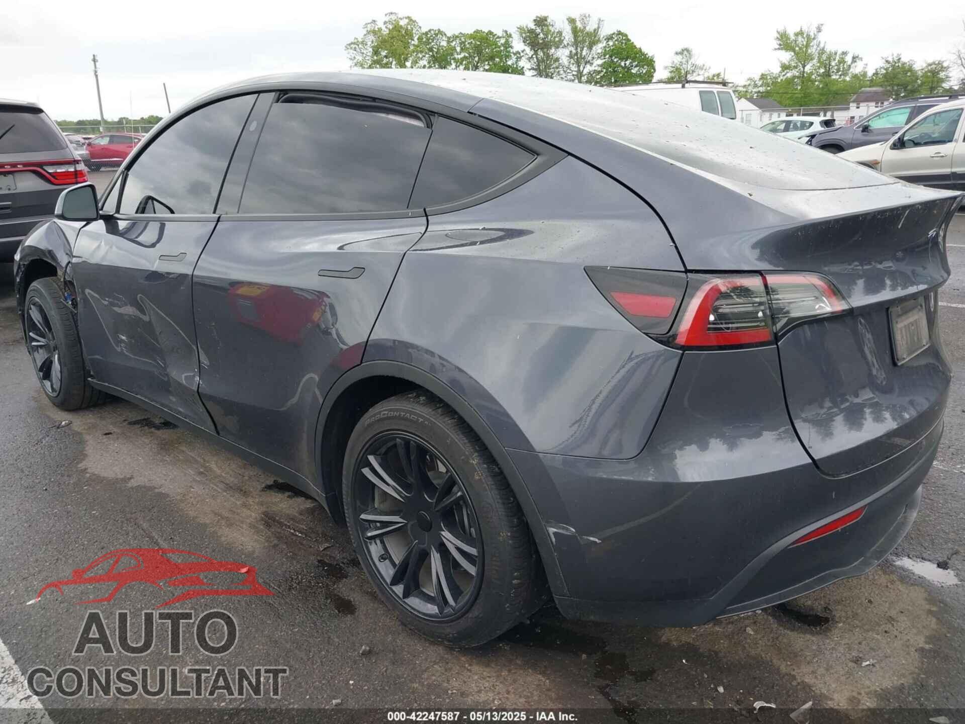 TESLA MODEL Y 2023 - 7SAYGDED5PF958065