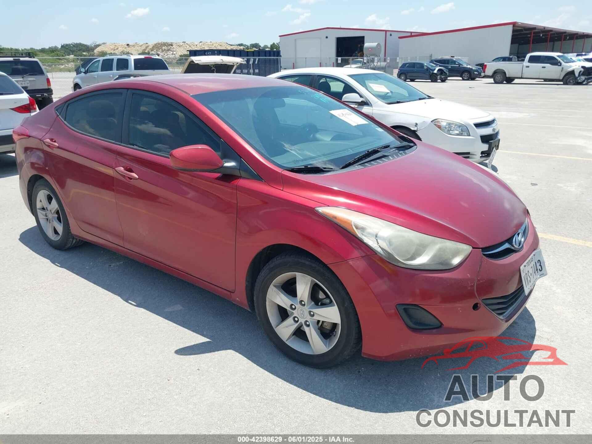 HYUNDAI ELANTRA 2013 - 5NPDH4AE7DH261937