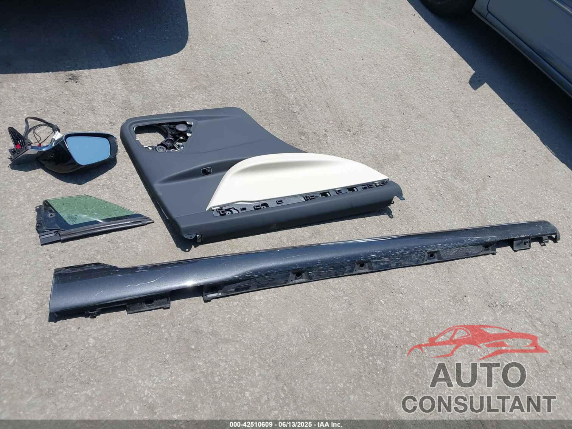 TESLA MODEL X 2020 - 5YJXCAE28LF248332