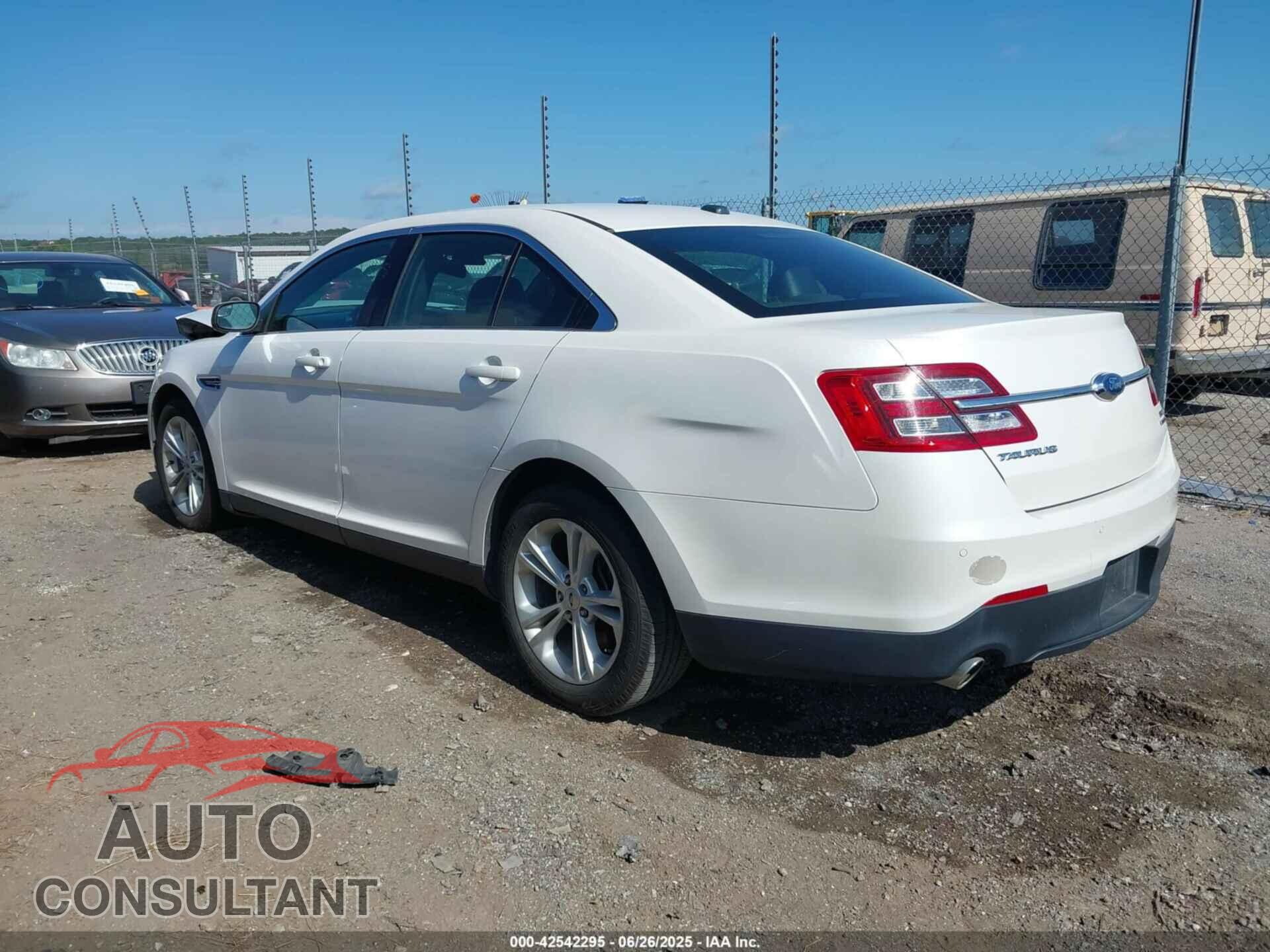 FORD TAURUS 2014 - 1FAHP2E85EG131292