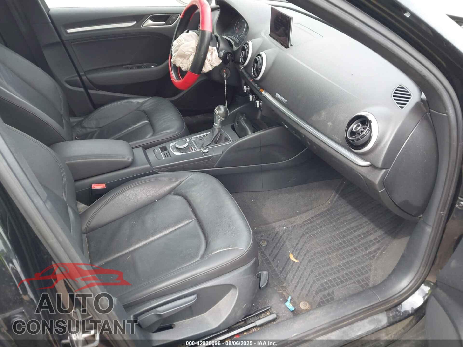 AUDI A3 2015 - WAUBFGFF4F1118970