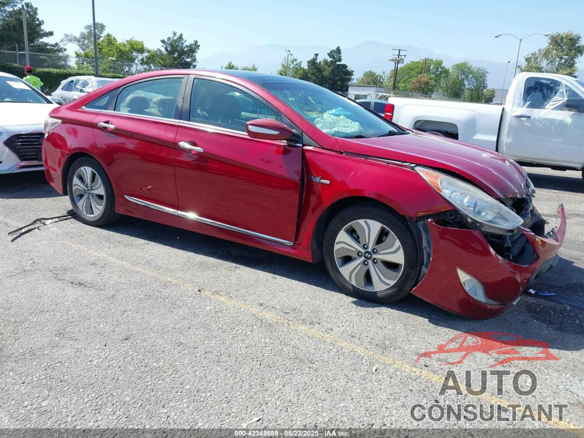 HYUNDAI SONATA HYBRID 2013 - KMHEC4A48DA070900