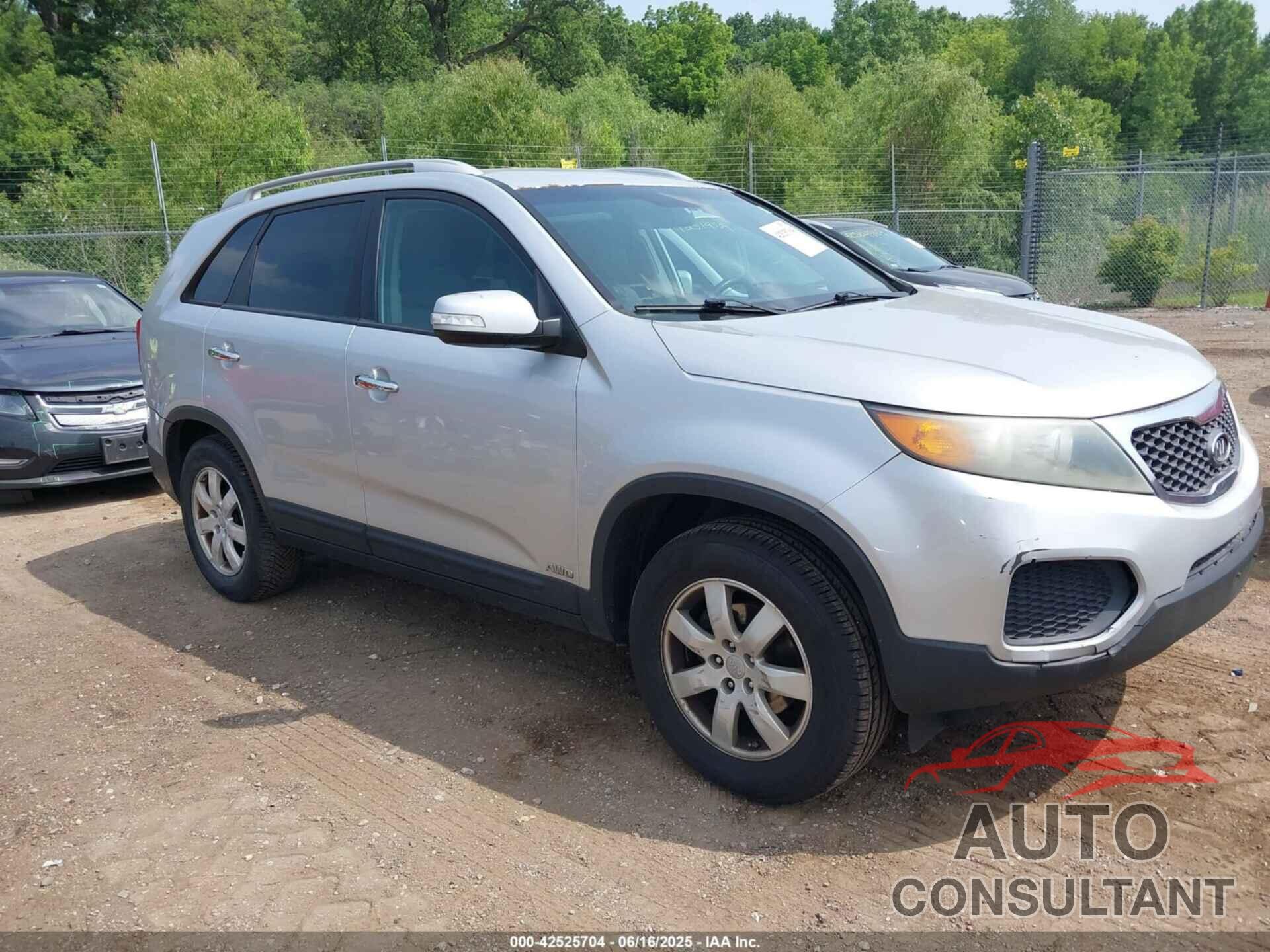 KIA SORENTO 2012 - 5XYKTDA24CG265901