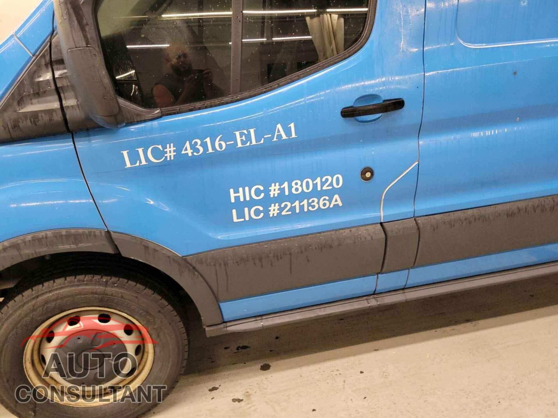 FORD TRANSIT-250 2018 - 1FTYR2CM4JKA62557