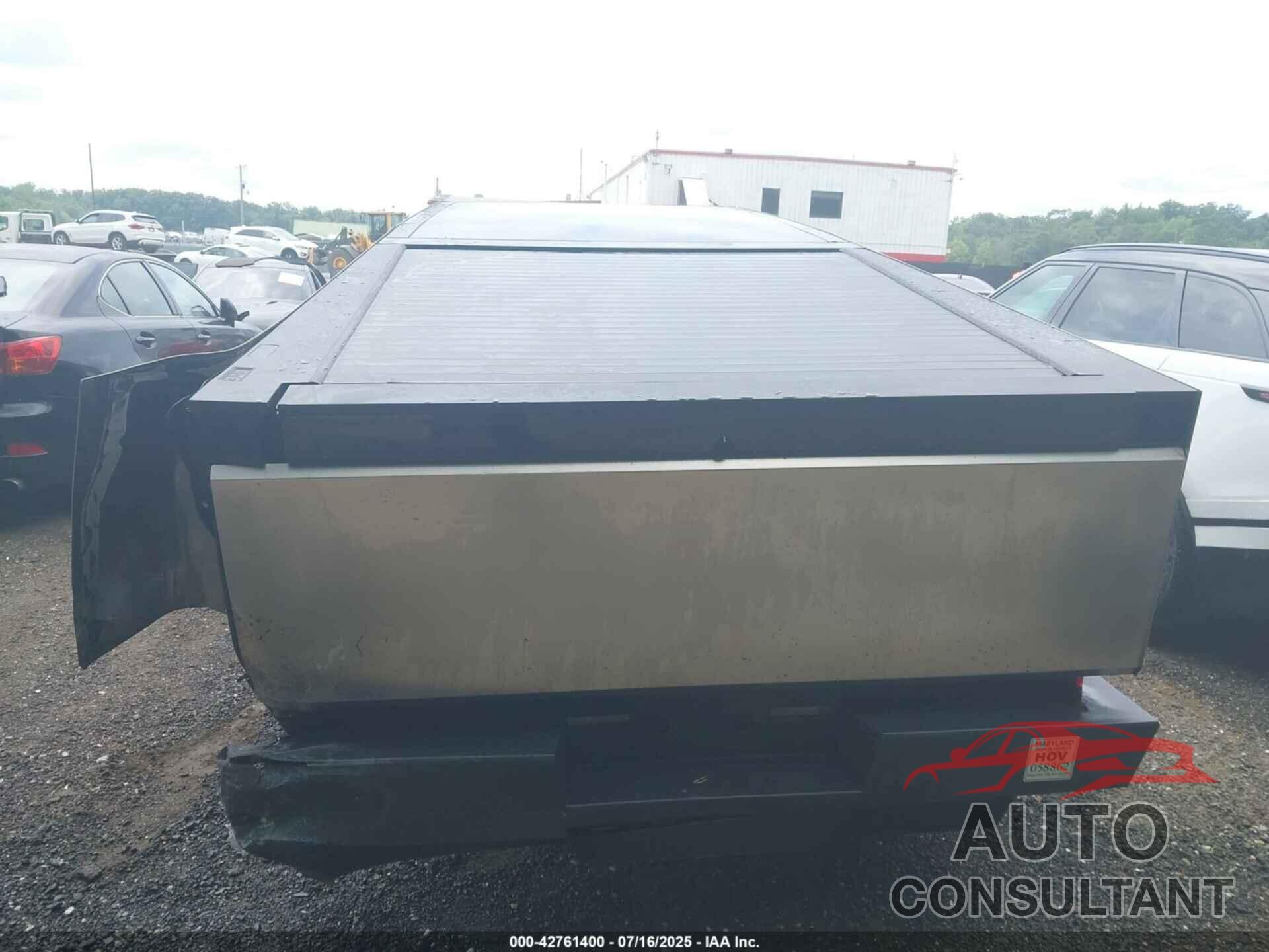 TESLA CYBERTRUCK 2024 - 7G2CEHED5RA007852