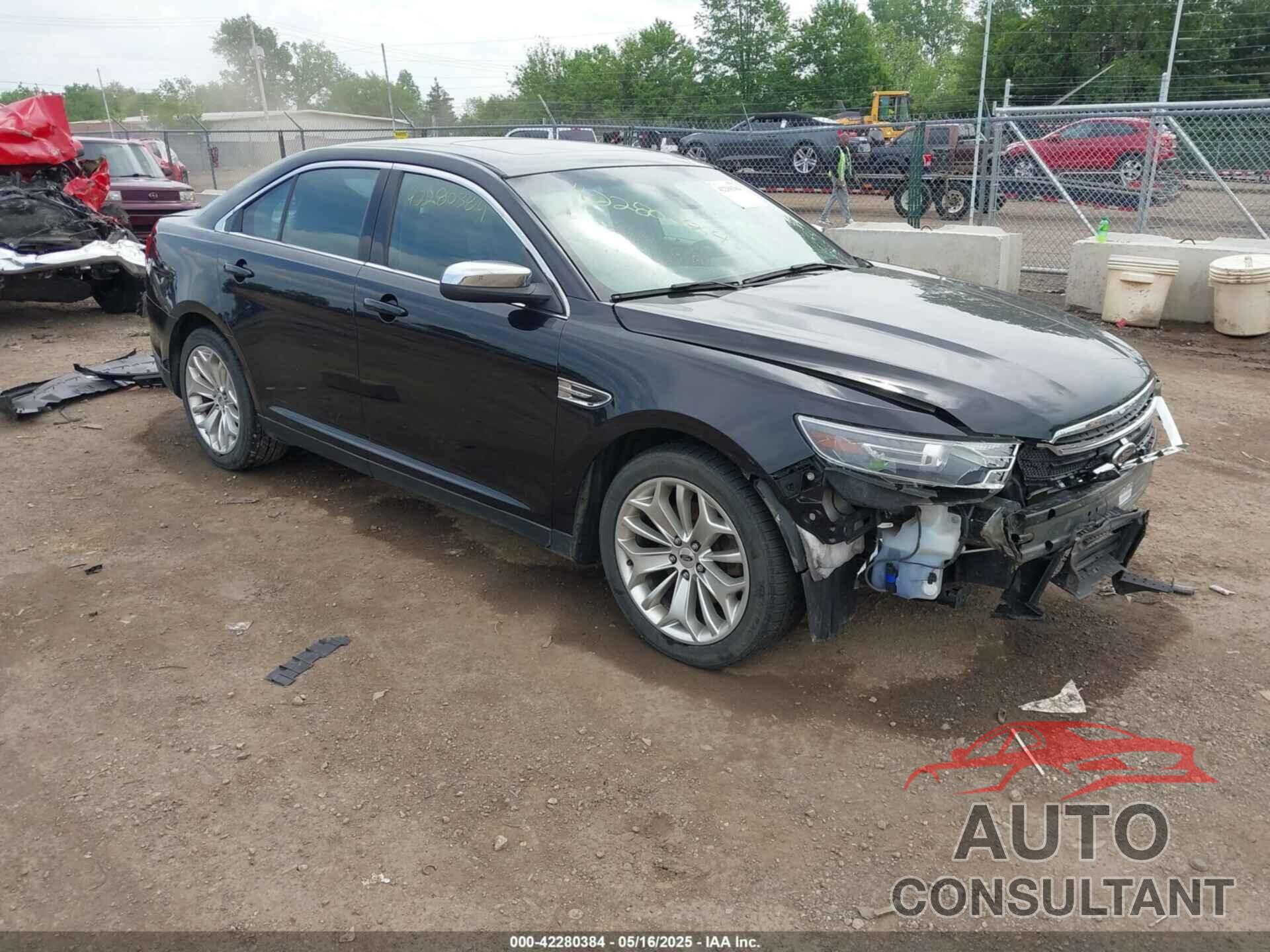 FORD TAURUS 2019 - 1FAHP2F82KG111088