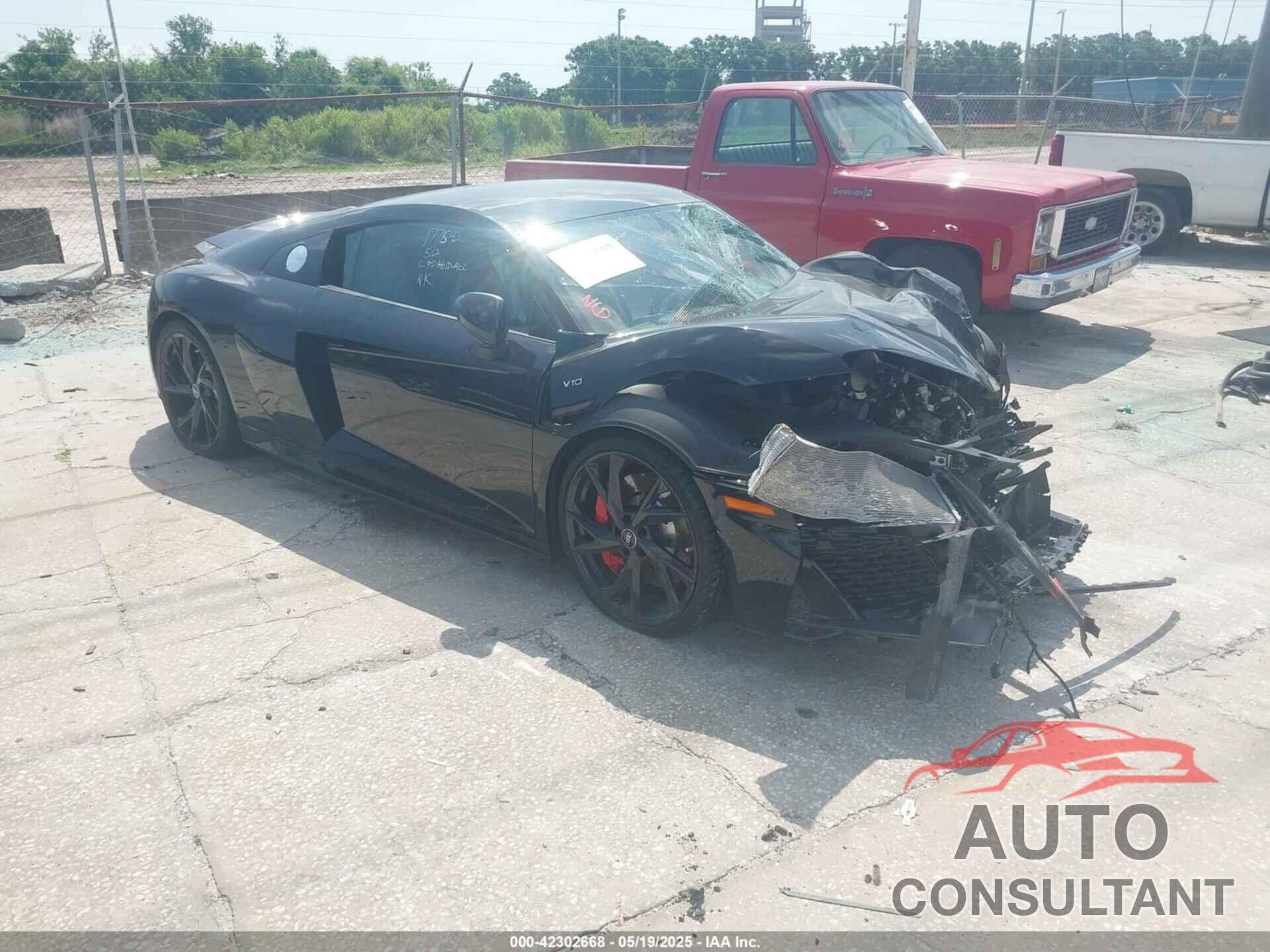 AUDI R8 2023 - WUACEAFX9P7900280