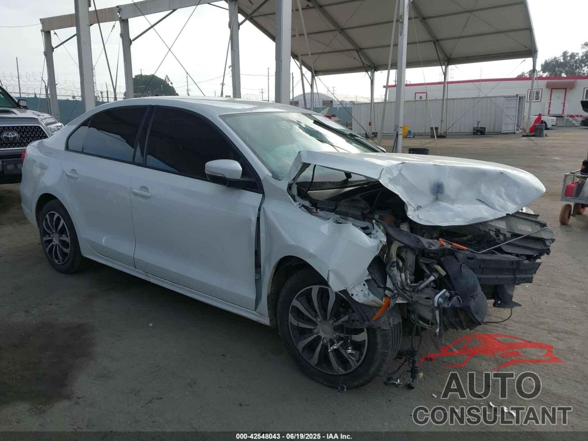 VOLKSWAGEN JETTA 2014 - 3VWD17AJ4EM266170
