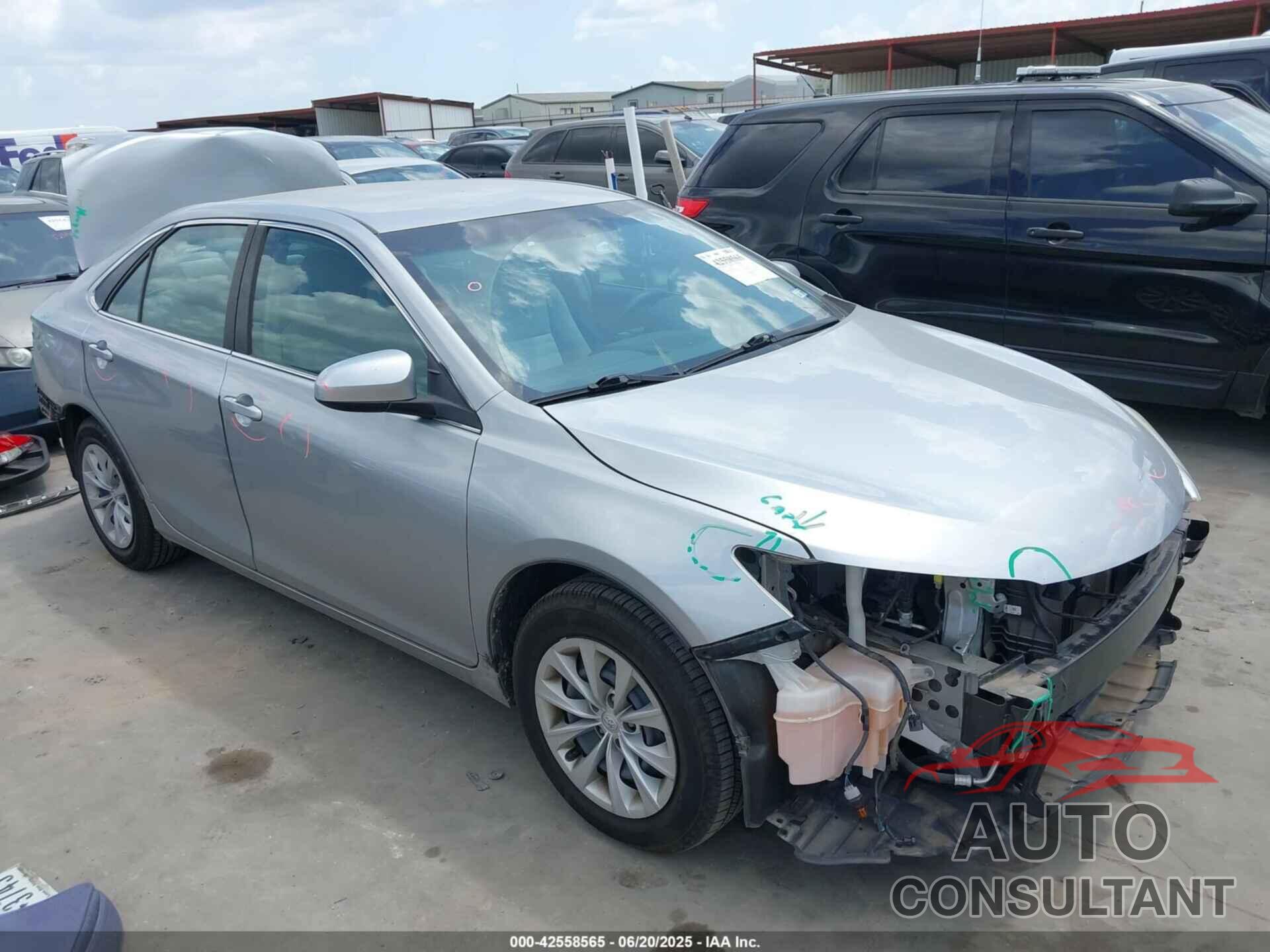 TOYOTA CAMRY 2016 - 4T4BF1FK7GR576615