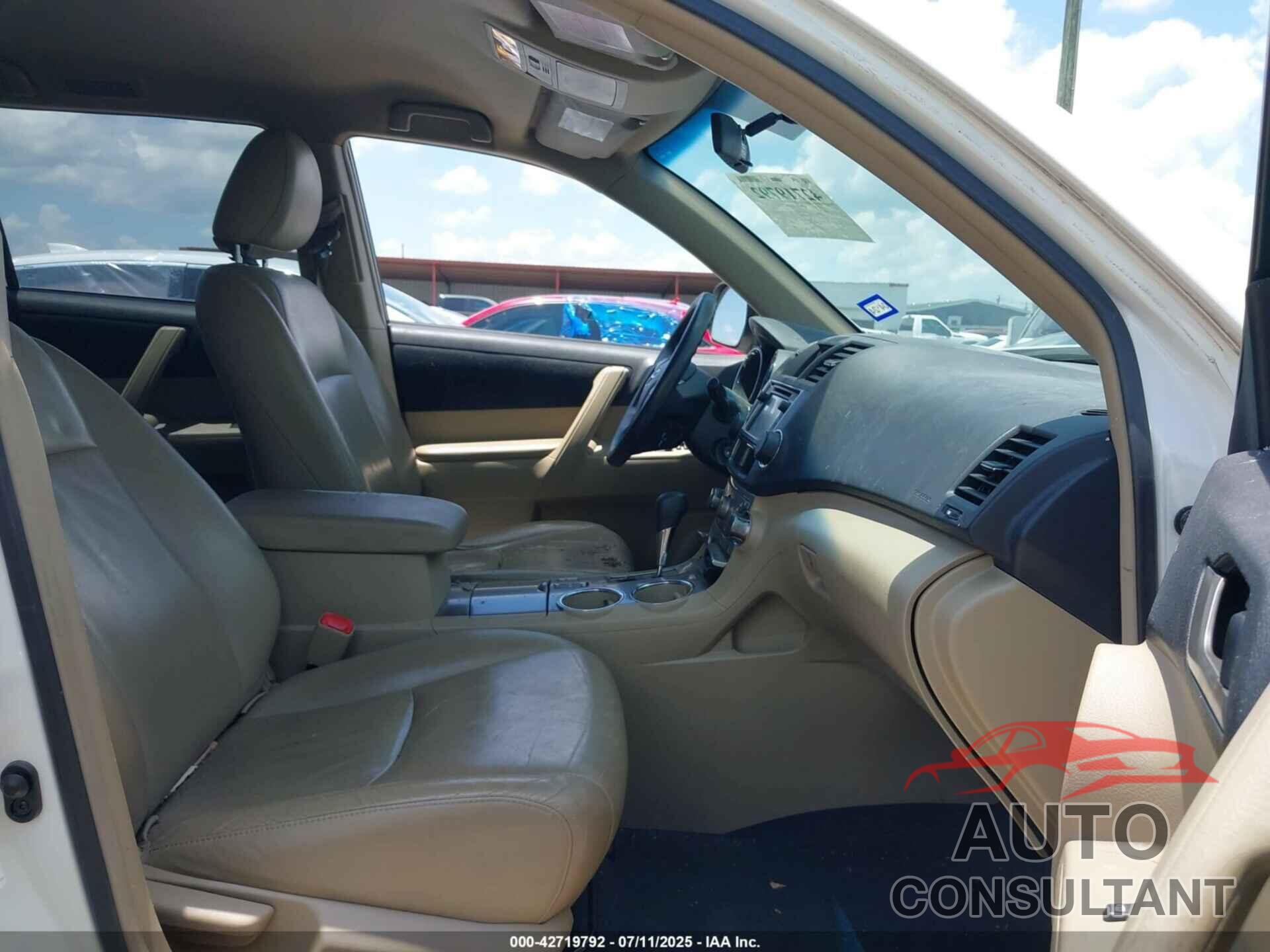 TOYOTA HIGHLANDER 2013 - 5TDZK3EH3DS112098