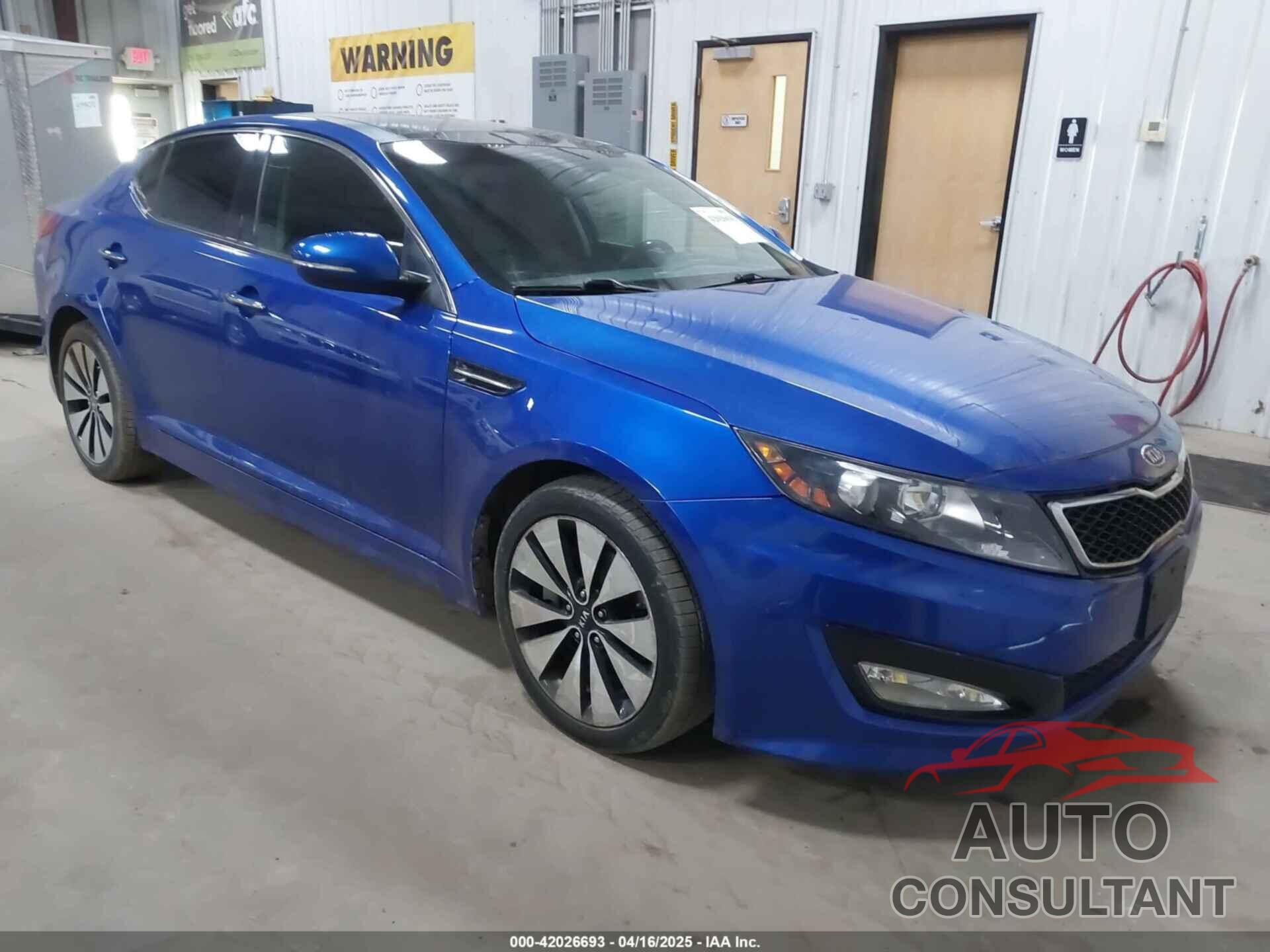 KIA OPTIMA 2012 - 5XXGR4A66CG018844