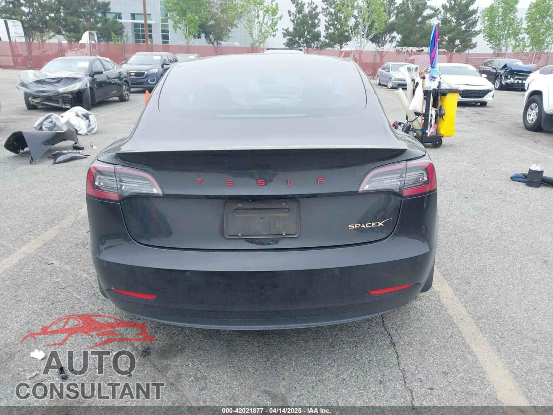 TESLA MODEL 3 2019 - 5YJ3E1EA0KF316931