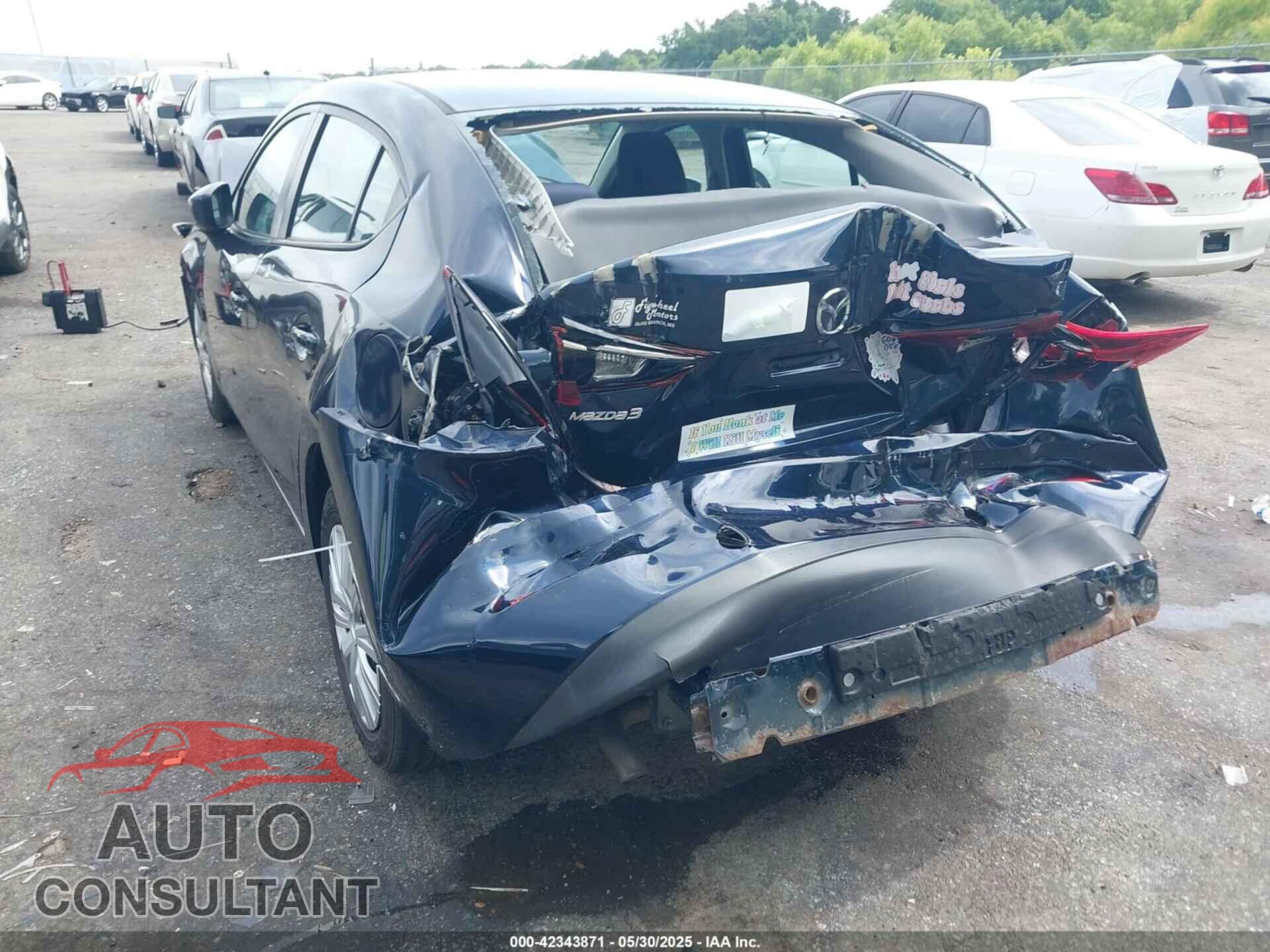 MAZDA MAZDA3 2015 - 3MZBM1U79FM151075