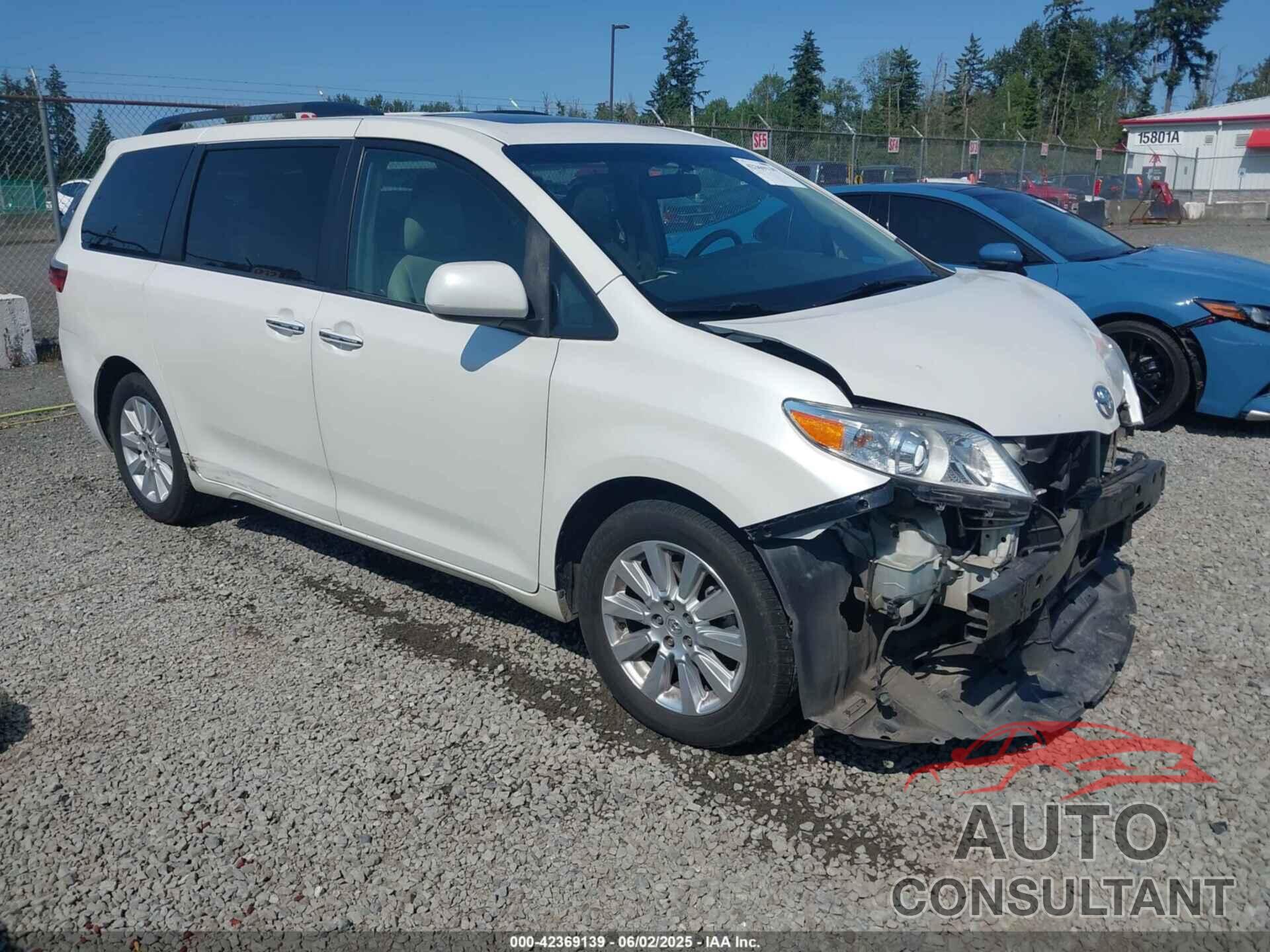 TOYOTA SIENNA 2015 - 5TDDK3DC6FS114592