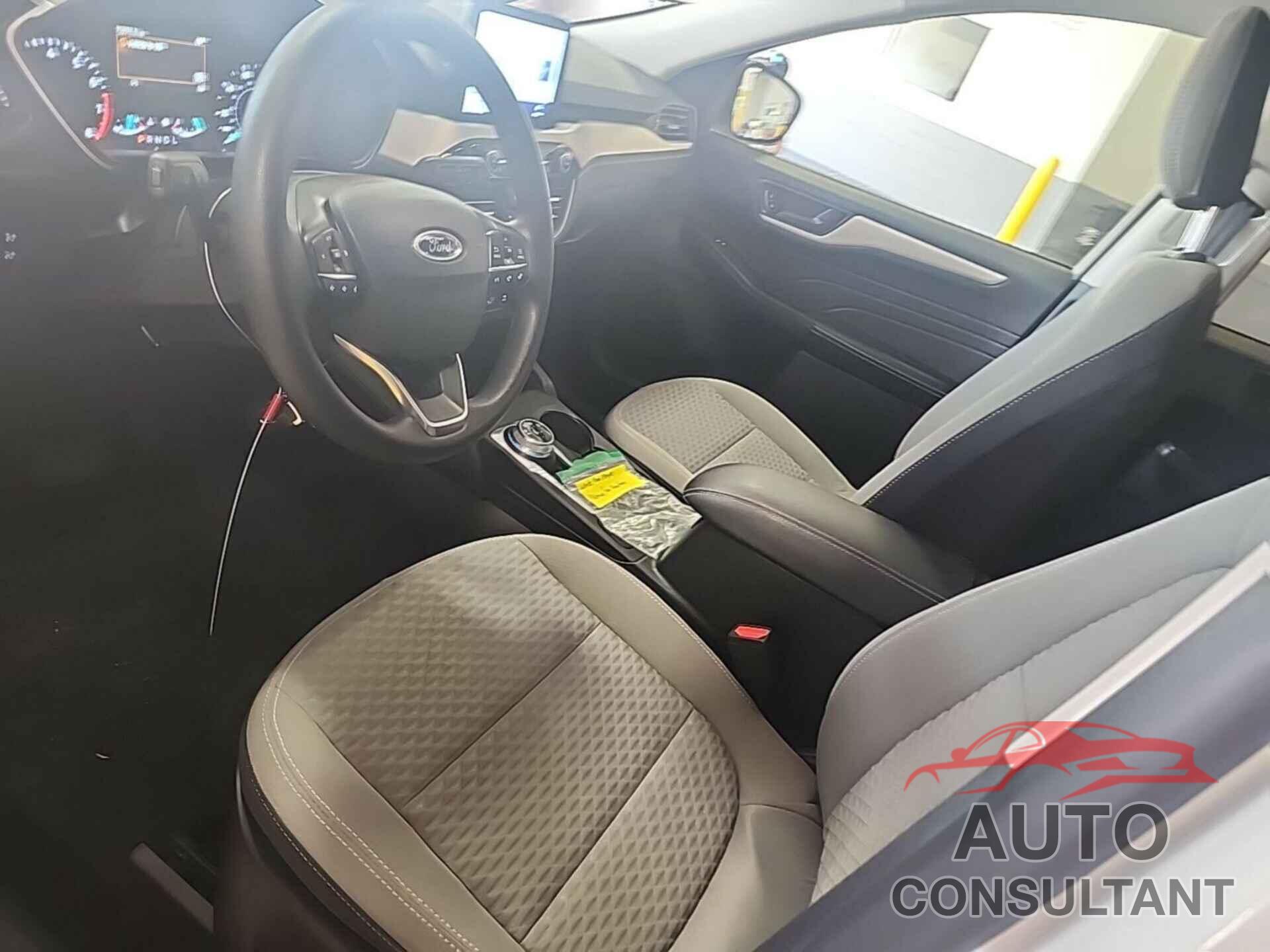 FORD ESCAPE 2022 - 1FMCU9G65NUA63784
