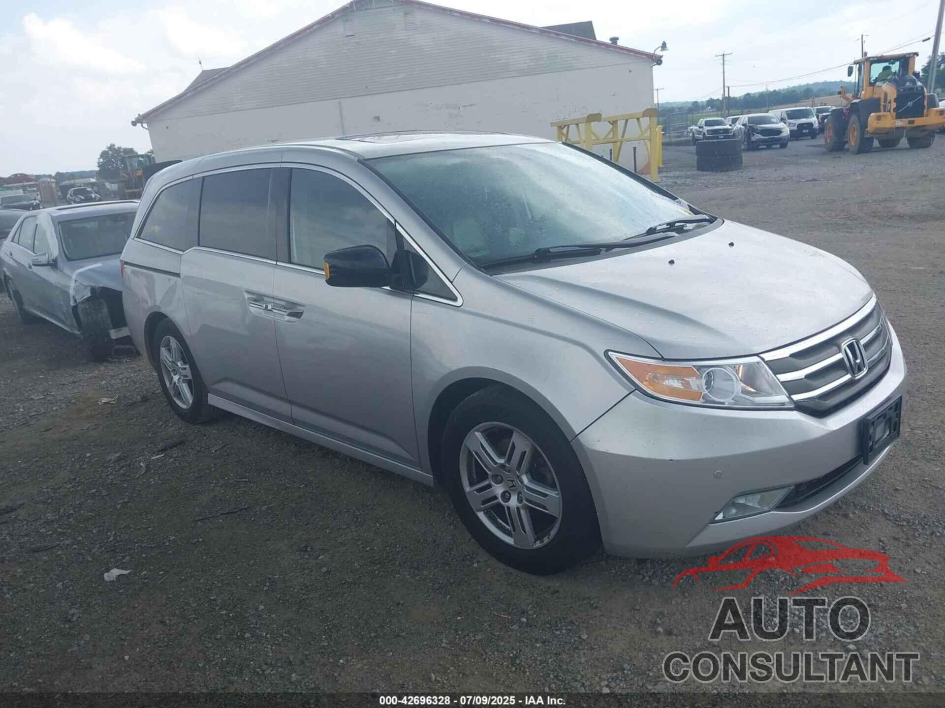 HONDA ODYSSEY 2013 - 5FNRL5H90DB080955