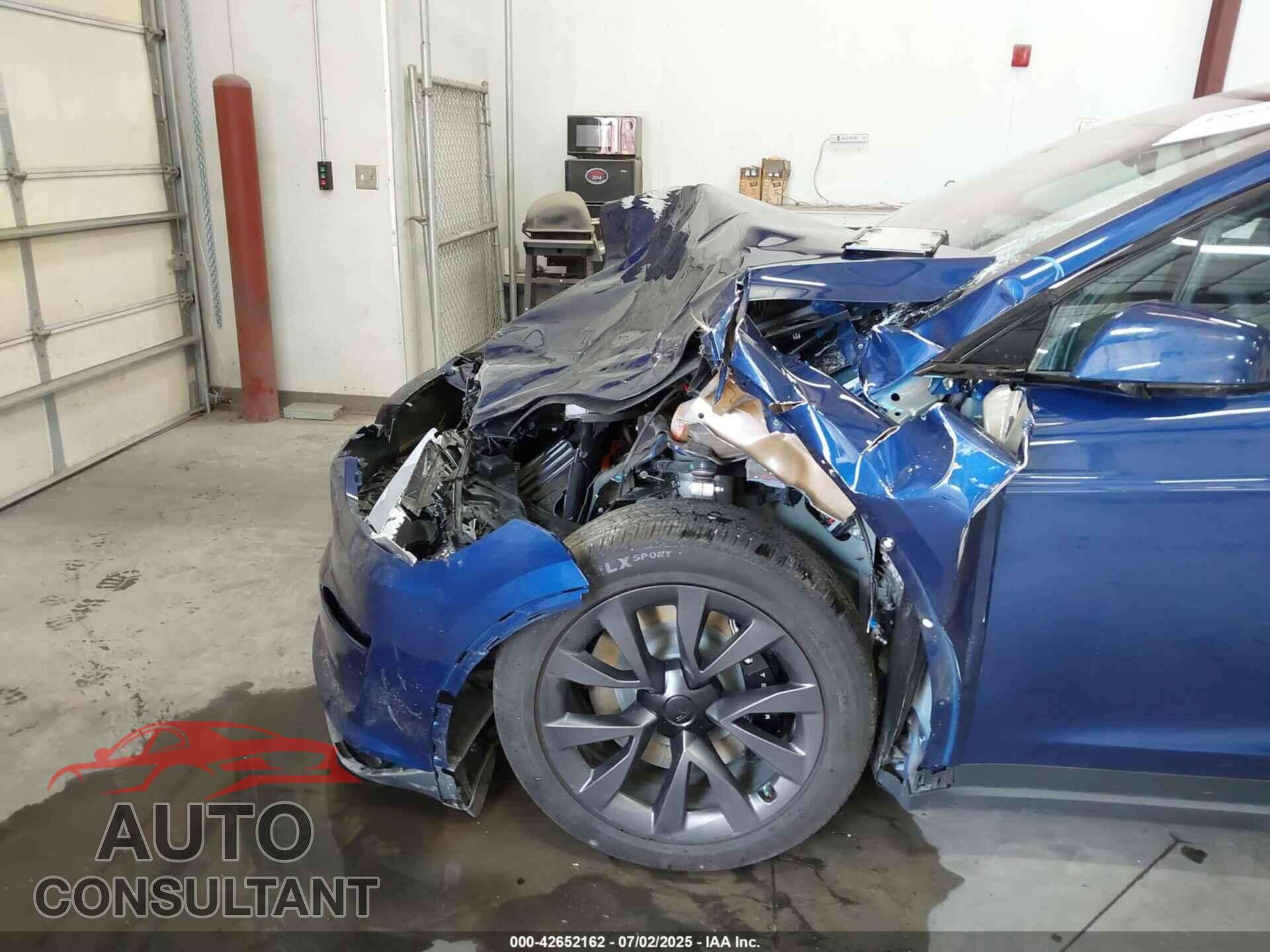 TESLA MODEL X 2024 - 7SAXCDE54RF453024