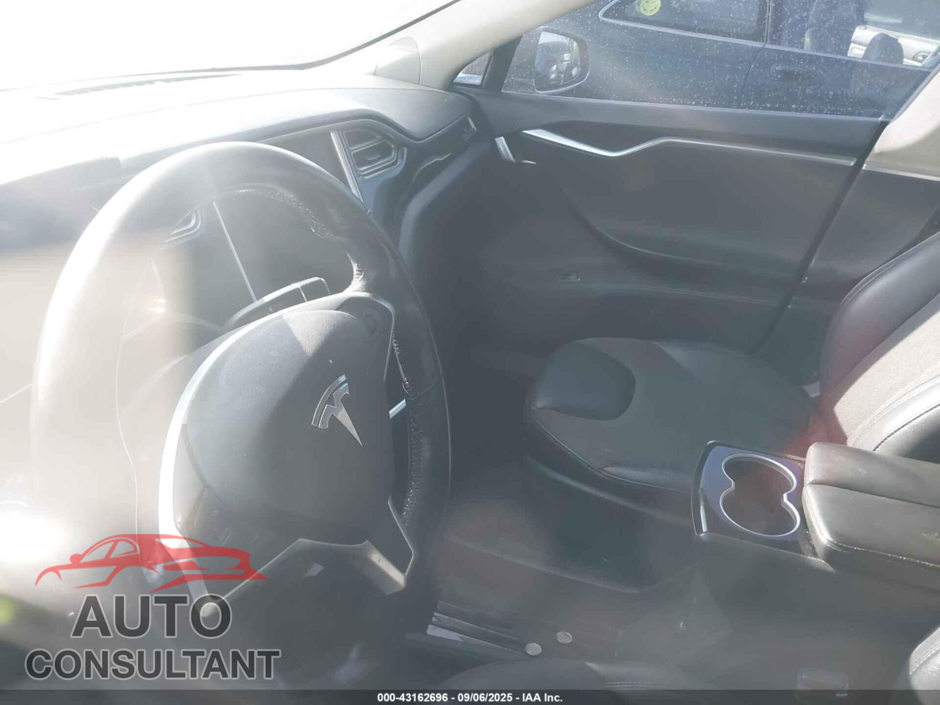 TESLA MODEL S 2015 - 5YJSA1S26FF097452