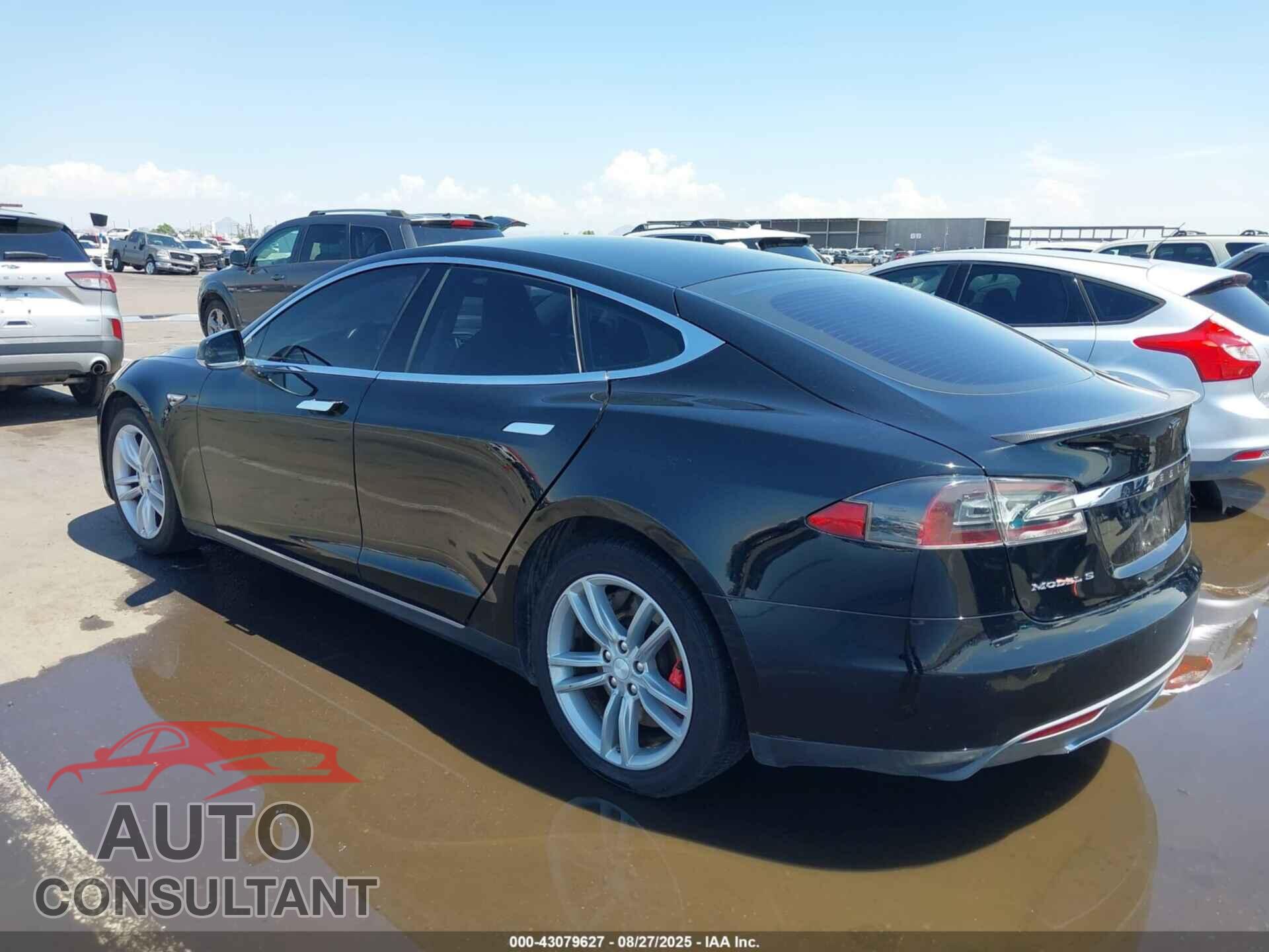 TESLA MODEL S 2014 - 5YJSA1H18EFP35200